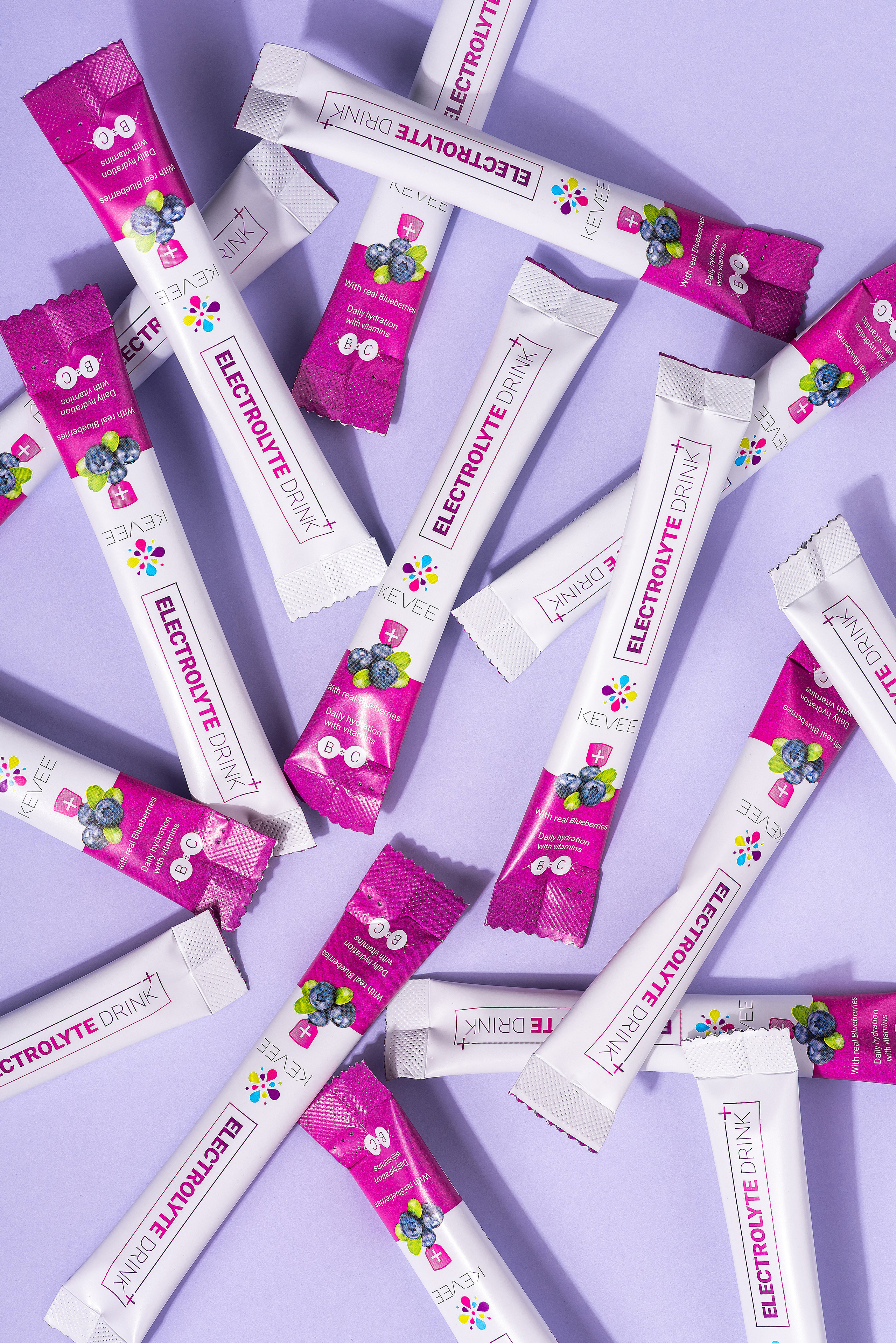 Kevee Drinks. Fotogrāfs Rīgā. Gīmenes, individuālās un dažādu produktu fotosesijas