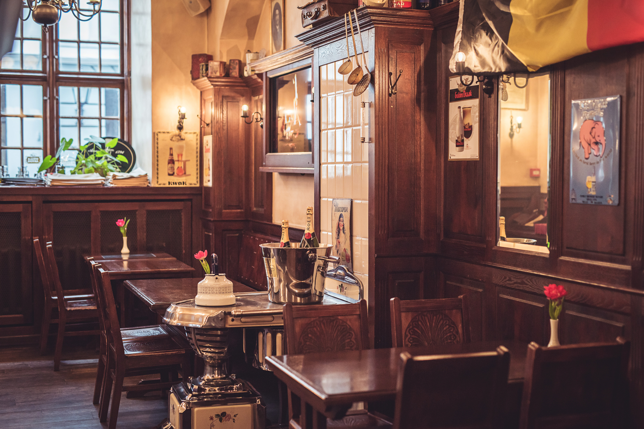 Bon ViVant Beer Pub. Fotogrāfs Rīgā. Gīmenes, individuālās un dažādu produktu fotosesijas