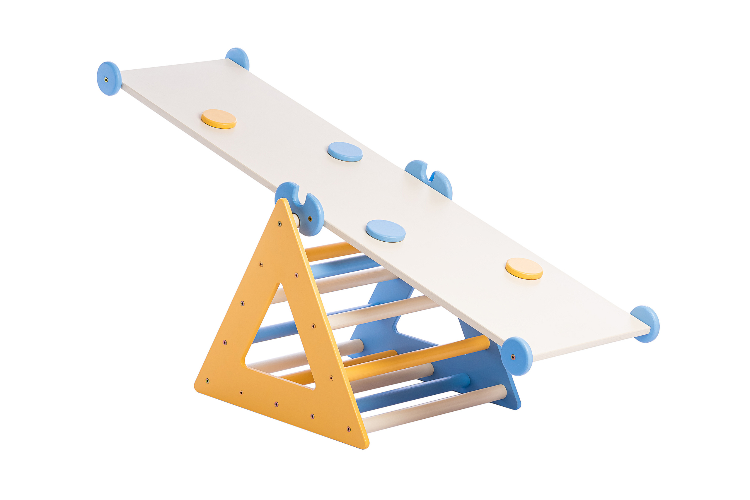 Fun C Gizmo Isolated. Fotogrāfs Rīgā. Gīmenes, individuālās un dažādu produktu fotosesijas