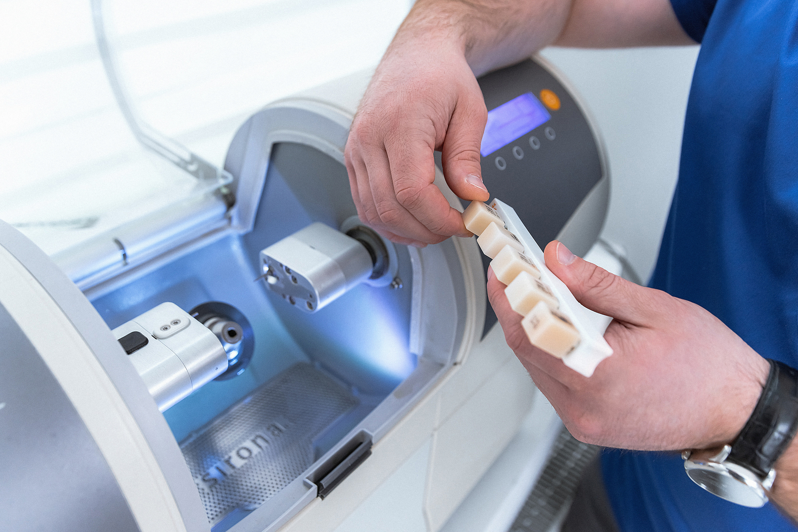 Dr. M. Barkovskis. Fotogrāfs Rīgā. Gīmenes, individuālās un dažādu produktu fotosesijas