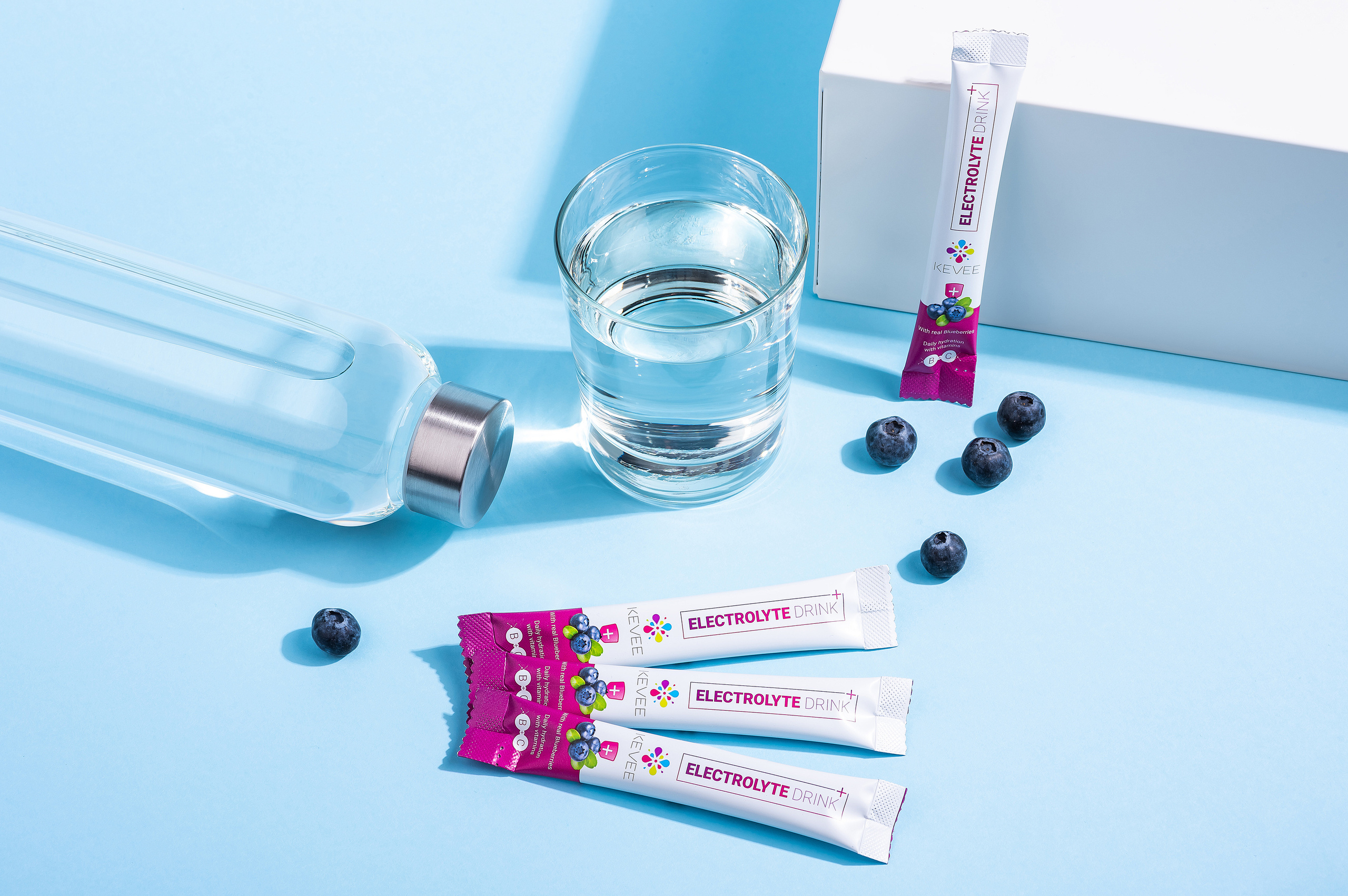 Kevee Drinks. Fotogrāfs Rīgā. Gīmenes, individuālās un dažādu produktu fotosesijas