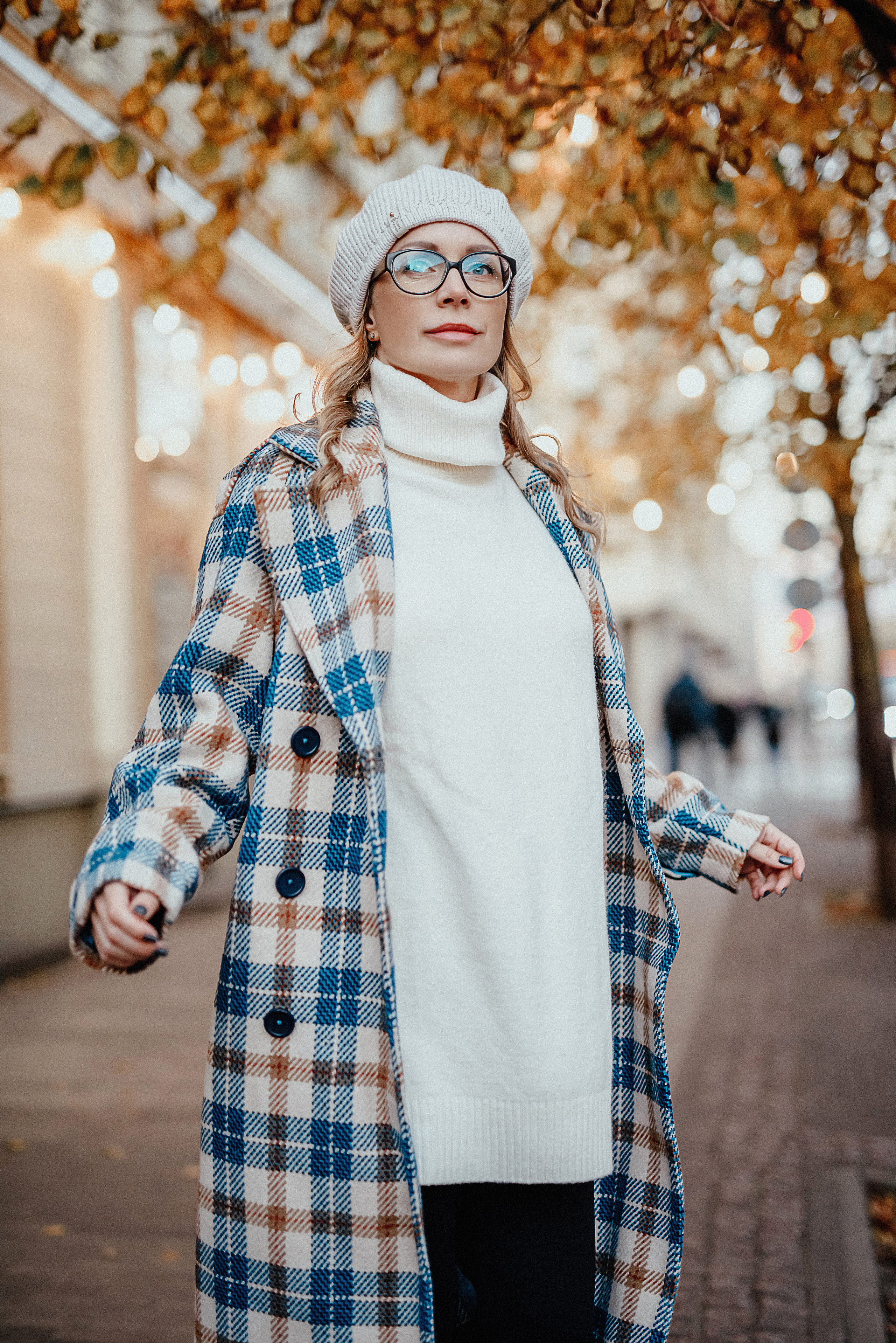 Nataly — Autumn. Fotogrāfs Rīgā. Gīmenes, individuālās un dažādu produktu fotosesijas
