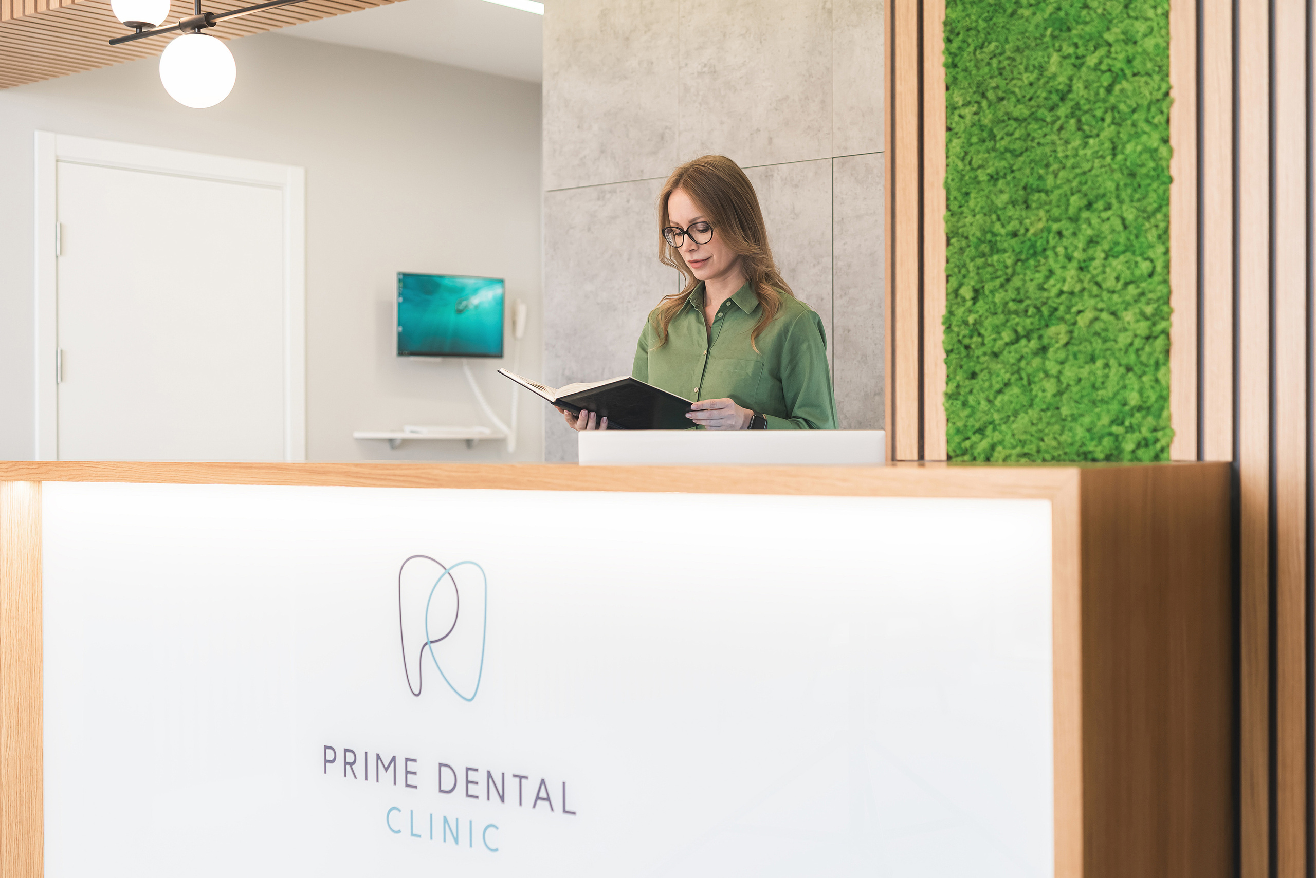 Prime Dental. Fotogrāfs Rīgā. Gīmenes, individuālās un dažādu produktu fotosesijas