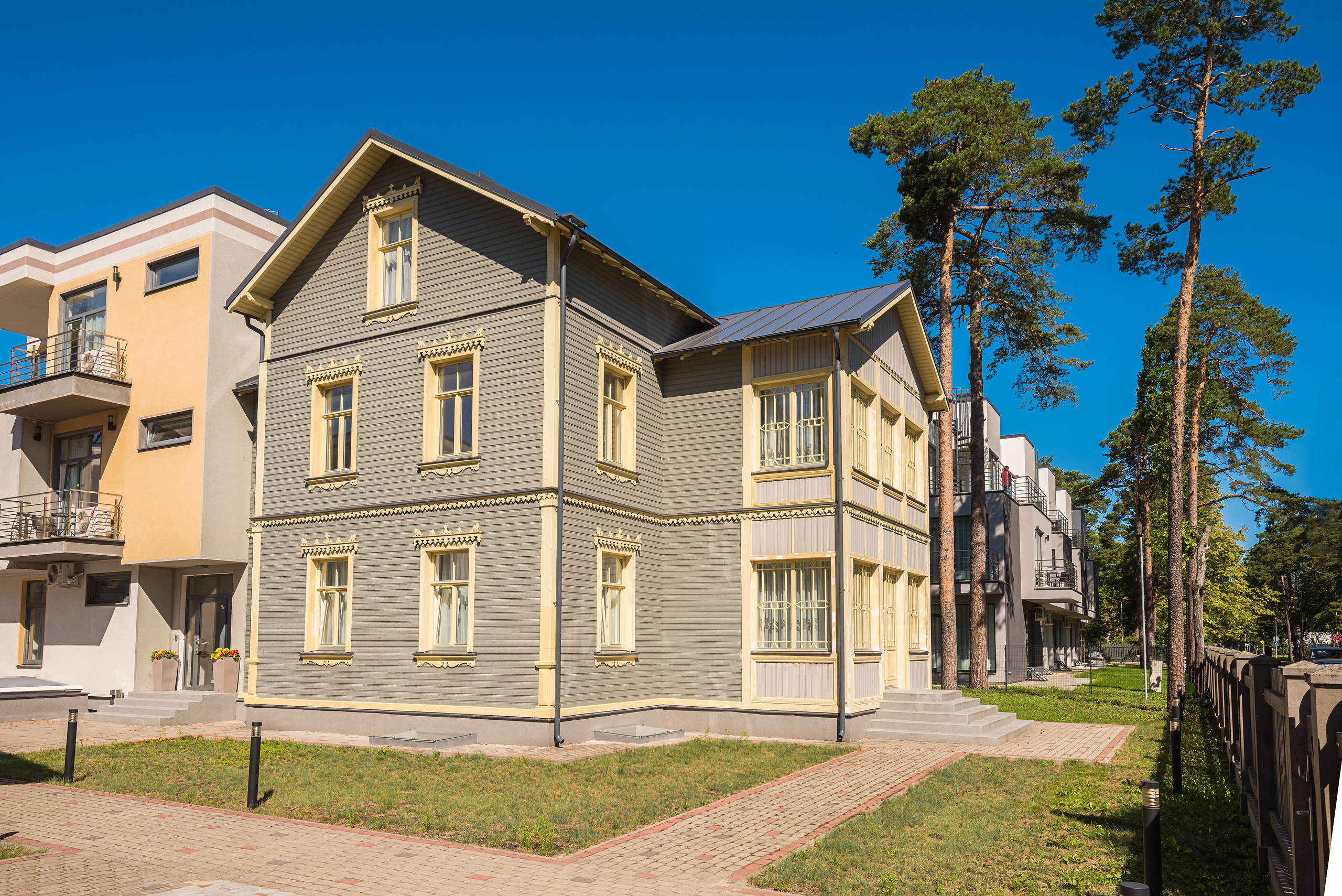 Apart Hotel — Black Pearl. Fotogrāfs Rīgā. Gīmenes, individuālās un dažādu produktu fotosesijas