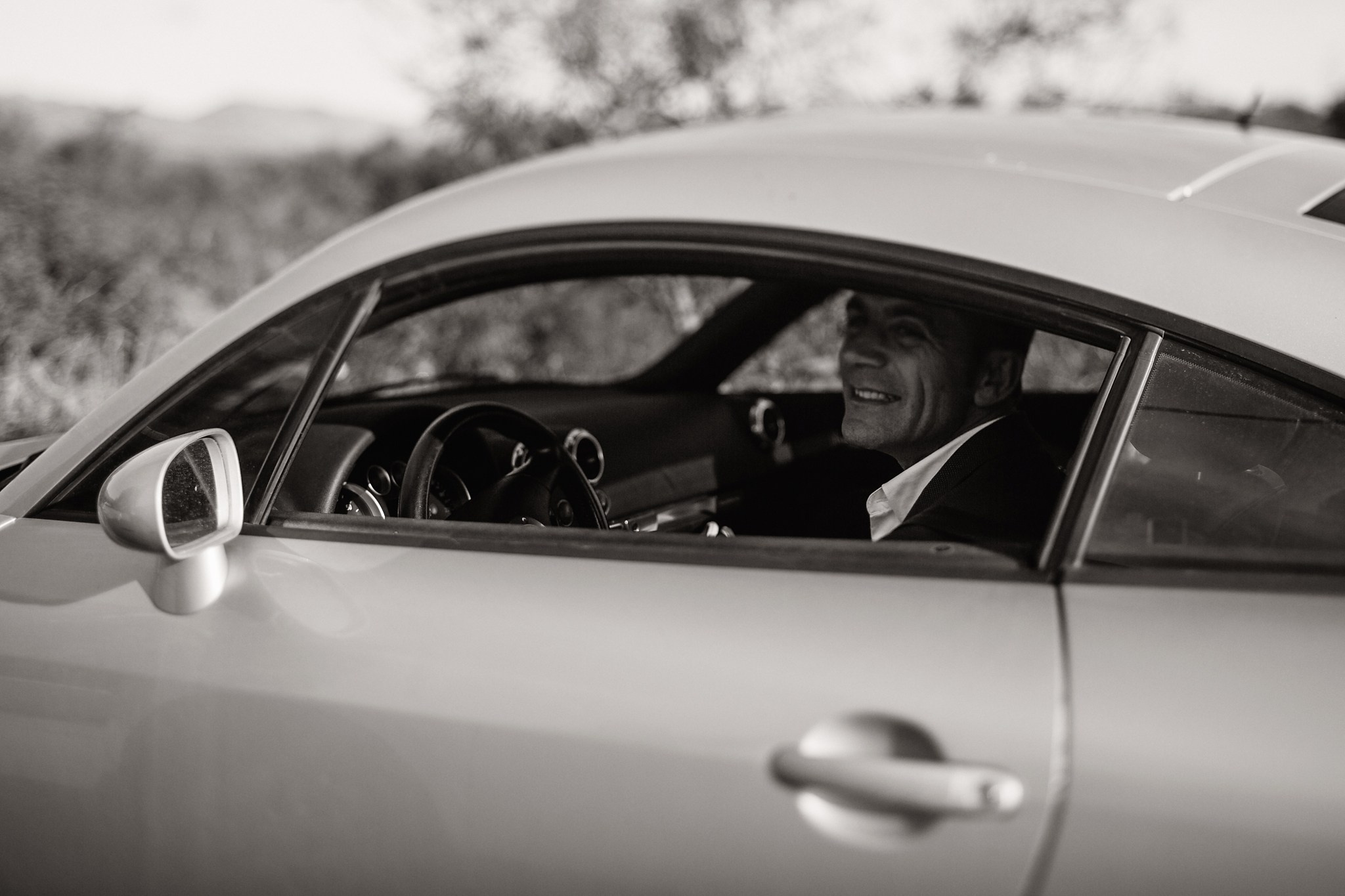 Ronalds & Svetlana, Crete. Denny Savon — Photographer in Santorini | Weddings, Love Stories & Flying Dress