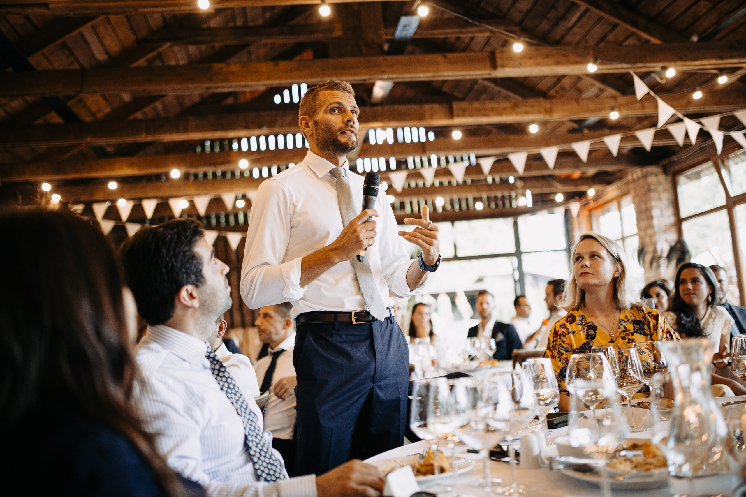 DIEVS SIRDĪ UN VĒJŠ MATOS