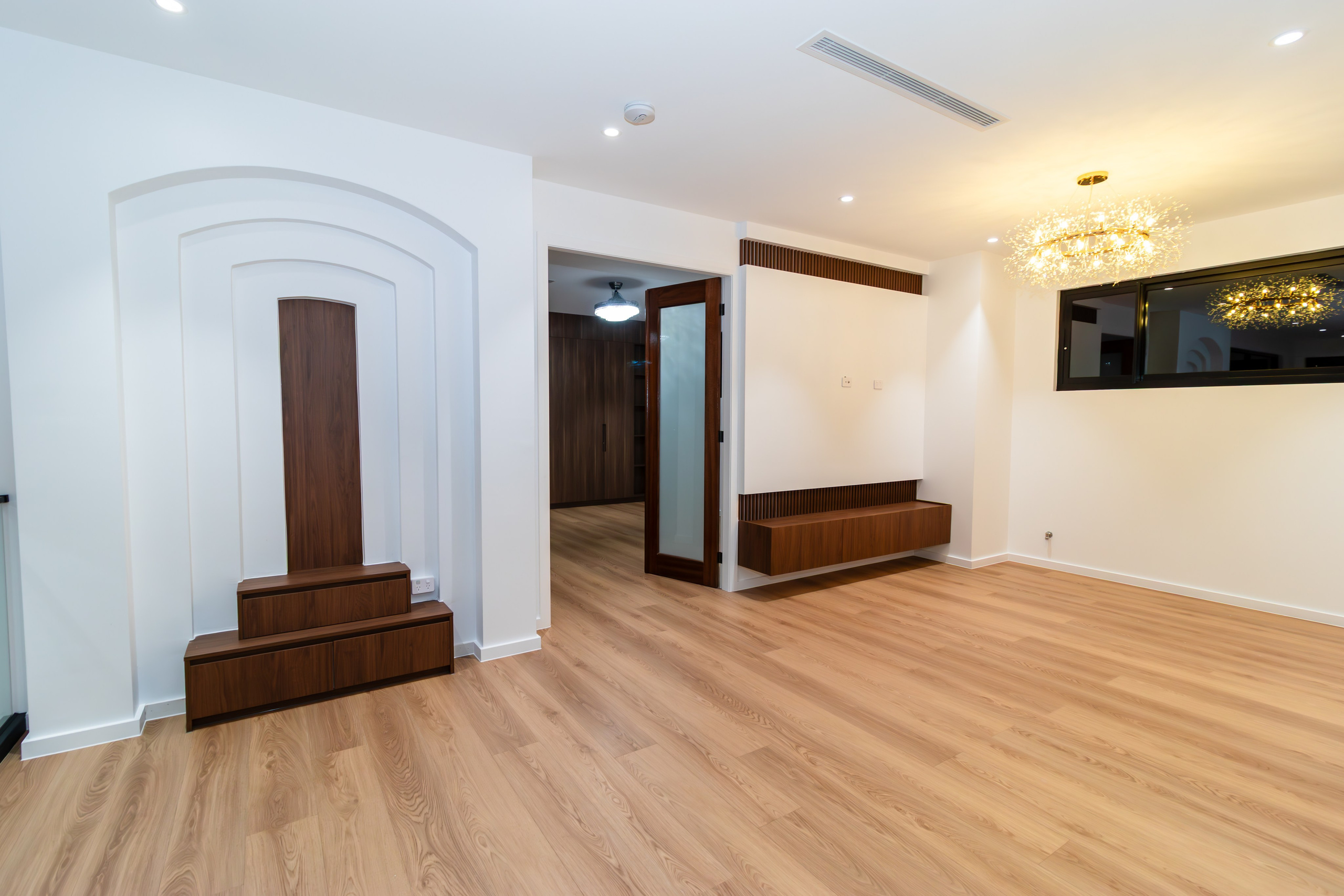 Beecroft House 2. MHCreative is family-oriented photographer based in SYDNEY