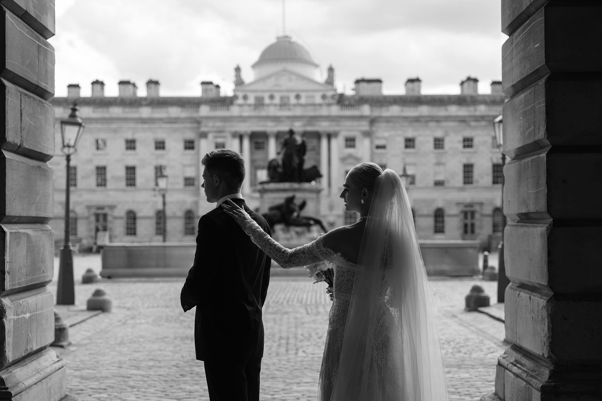 Anhelina and Dmytro. Fotógrafos de bodas de destino y creadores de contenido con base en España