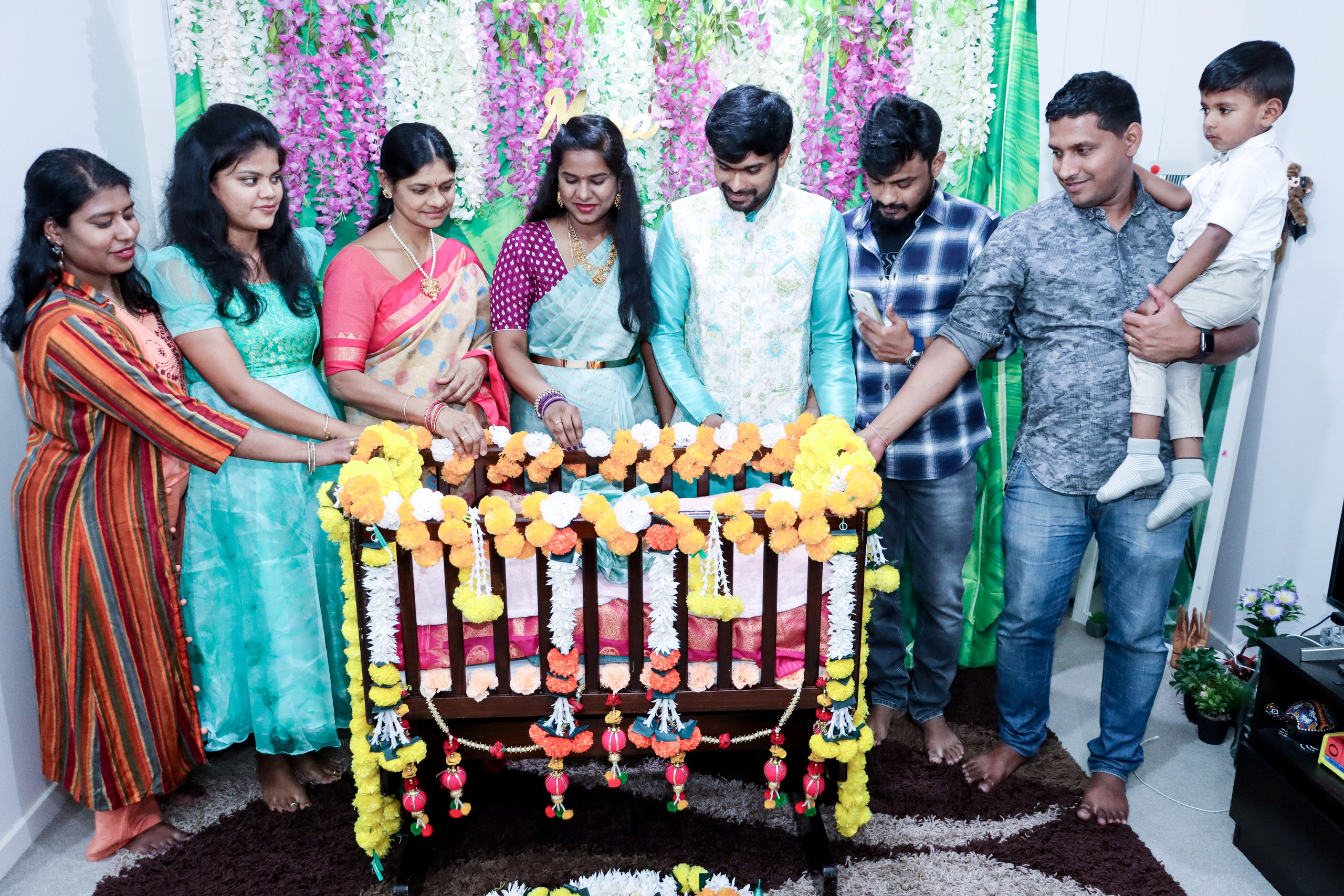 21st Ceremony. MHCreative is family-oriented photographer based in SYDNEY