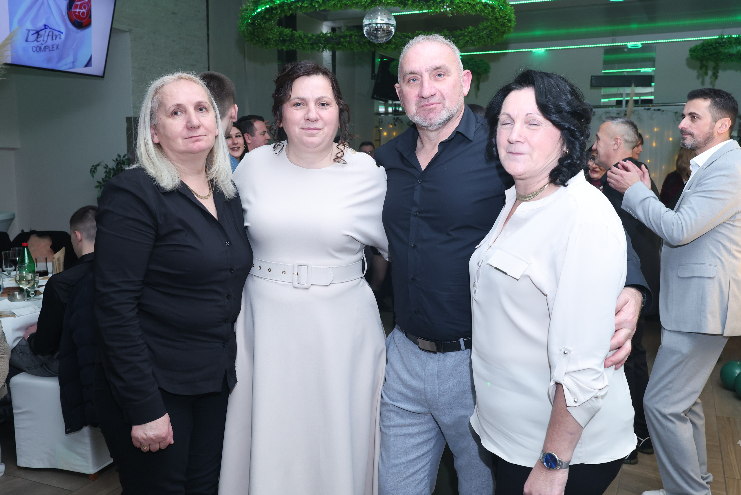 Sarin 18ti rođendan. Foto Simic Jagodina