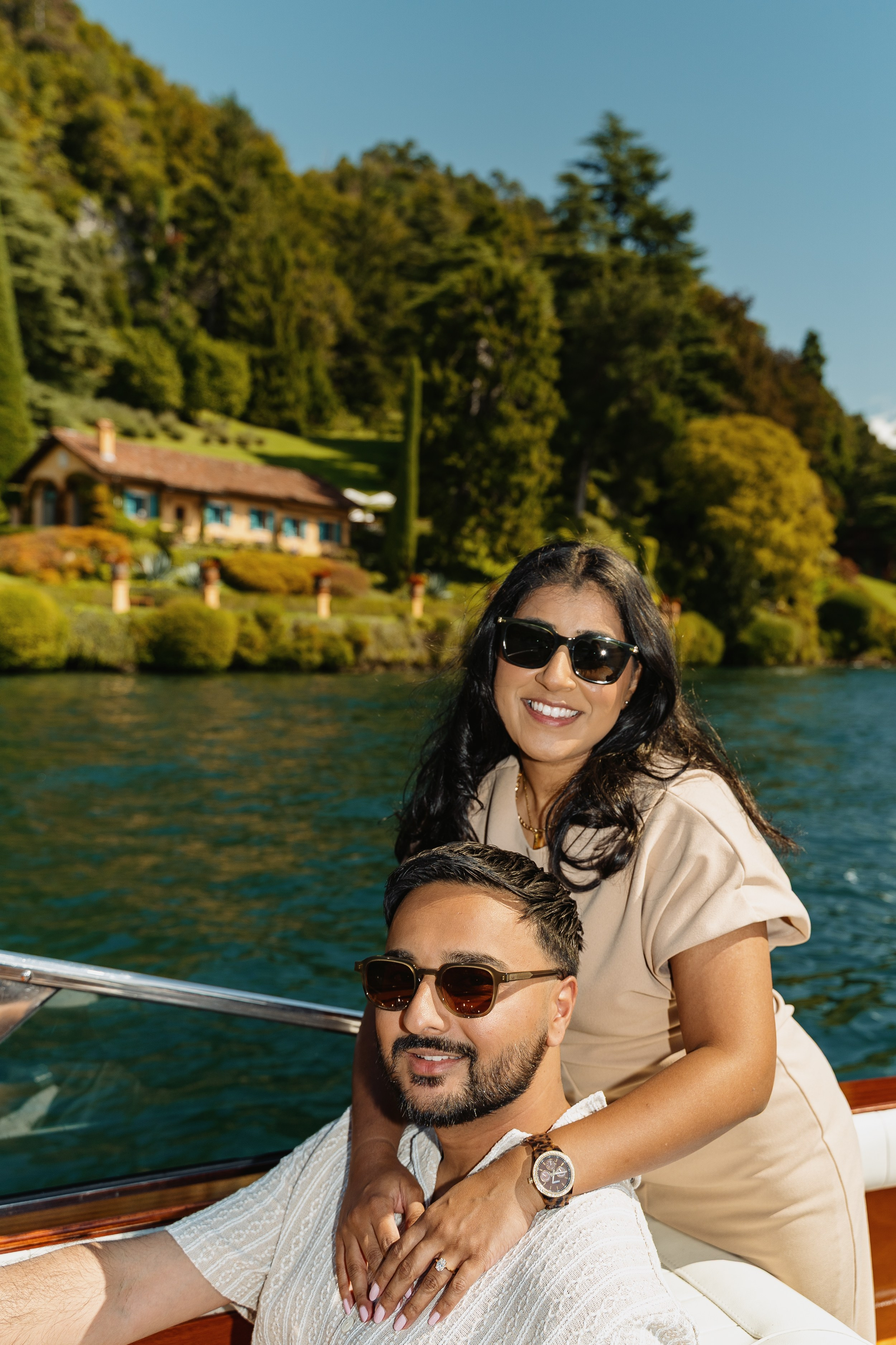 Lake Como Proposal on a Boat. Proposal Photographer in Lake Como