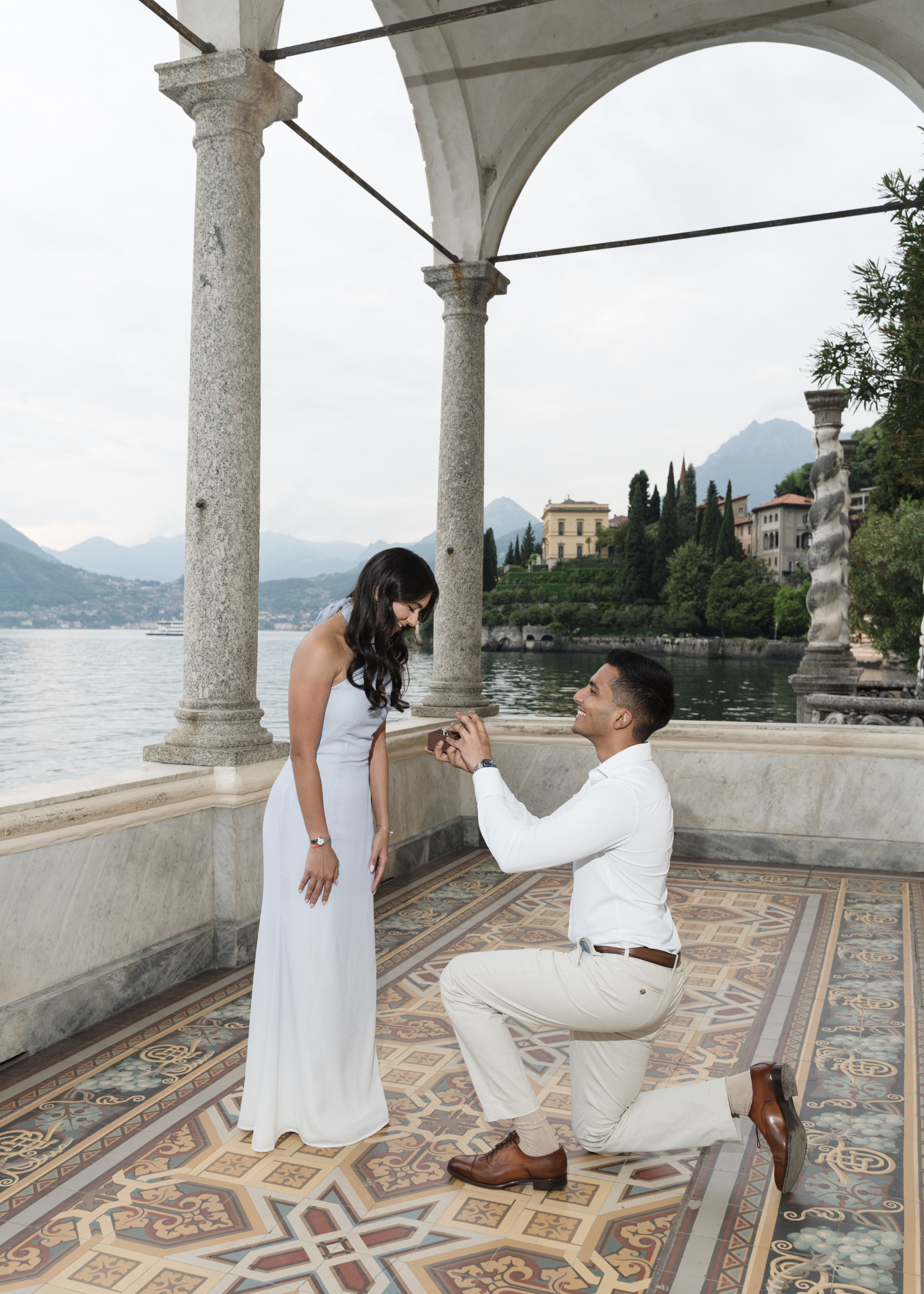 Villa Monastero Secret Proposal. Proposal Photographer in Lake Como