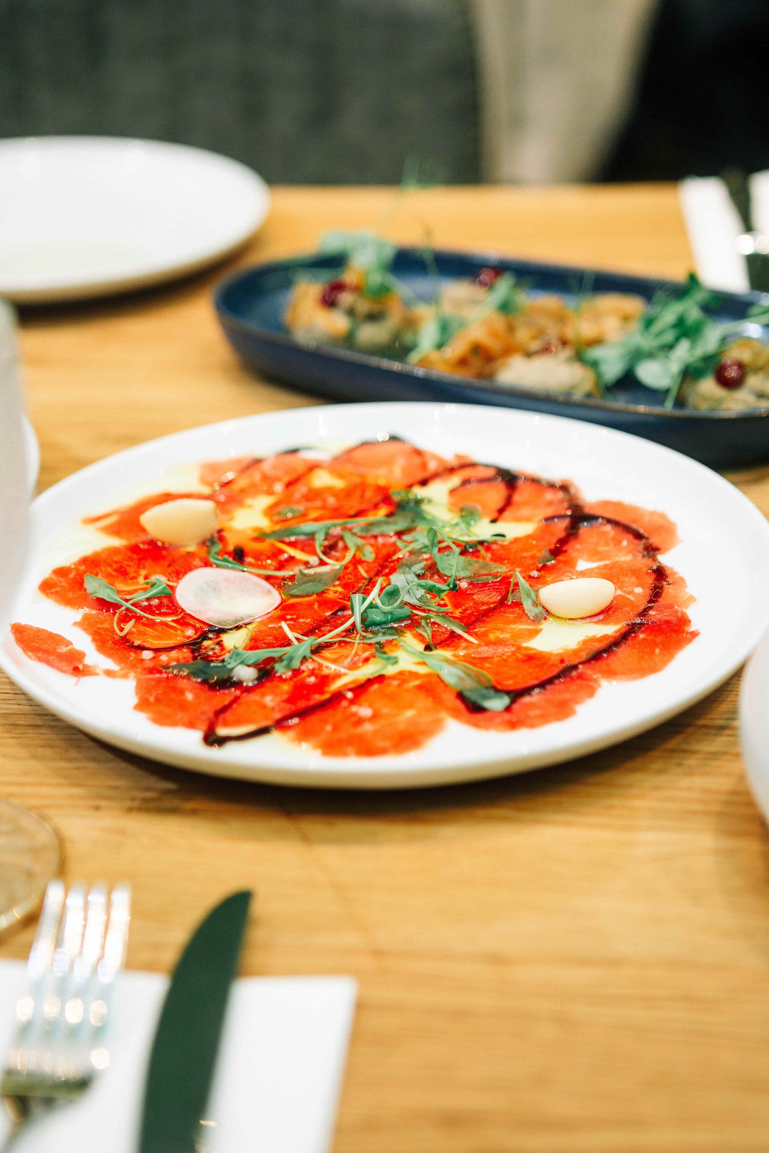 PARTY IN A RESTAURANT WITH THE WHOLE FAMILY. Https://shi-photo.com/