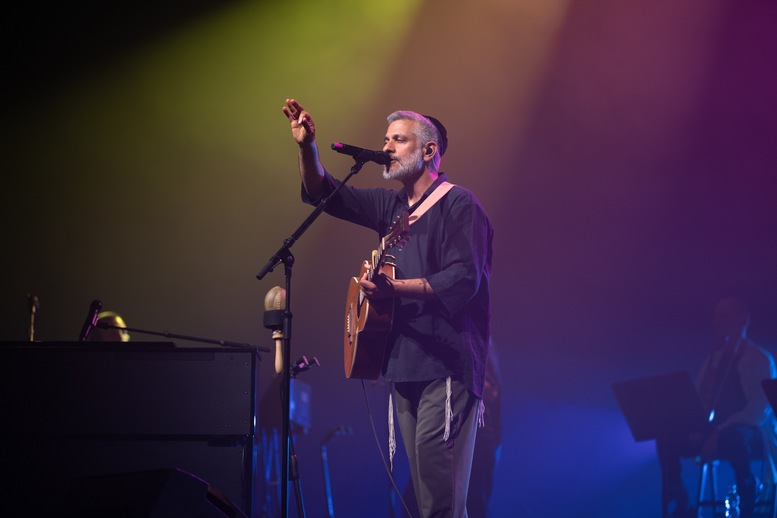 Shows. Noam Paradise Photographer