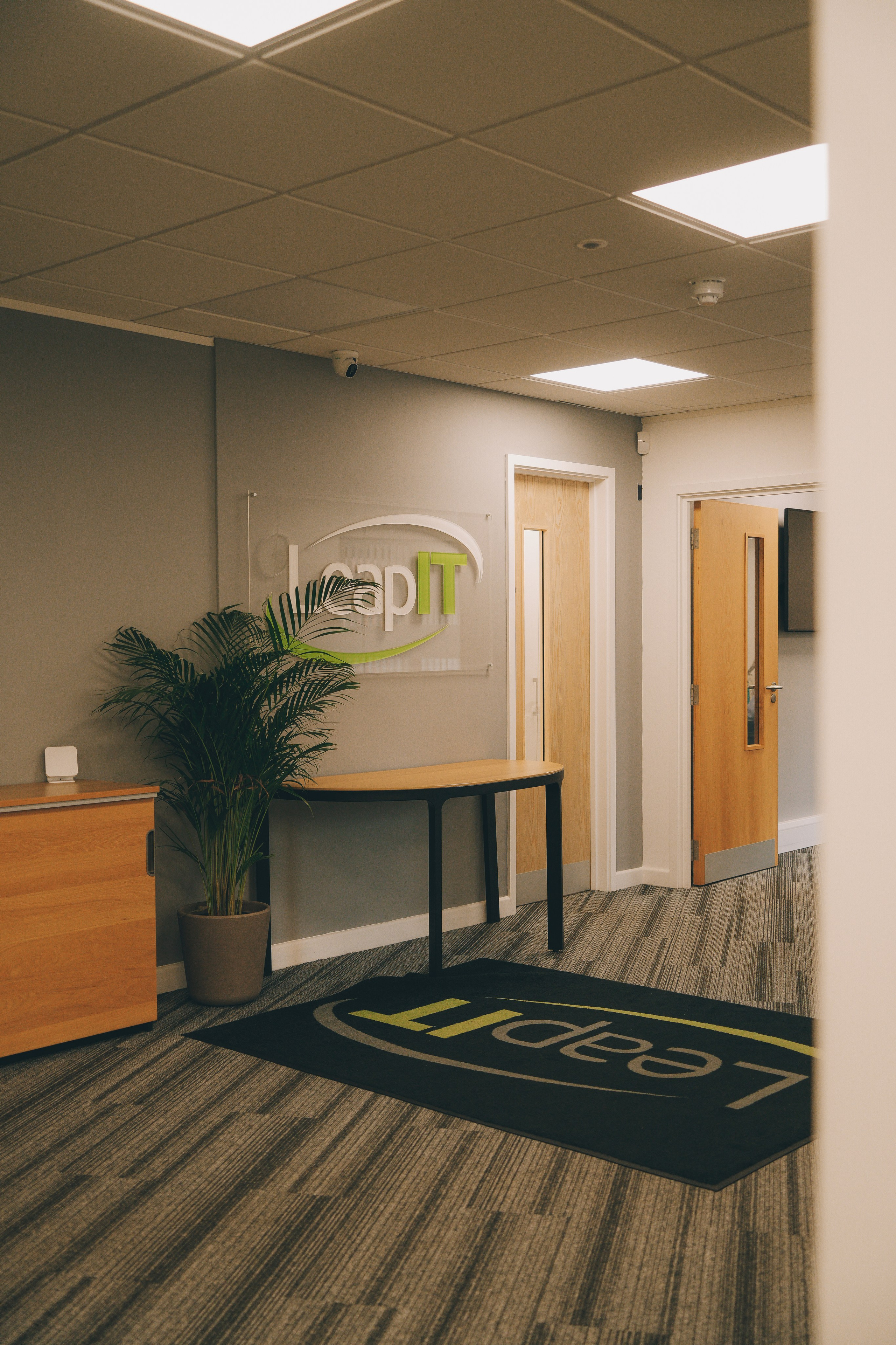 LeapIT. Creative Family, Brand, Boudoir and Wedding Photographer in Solihull & Birmingham Irina Zoteeva