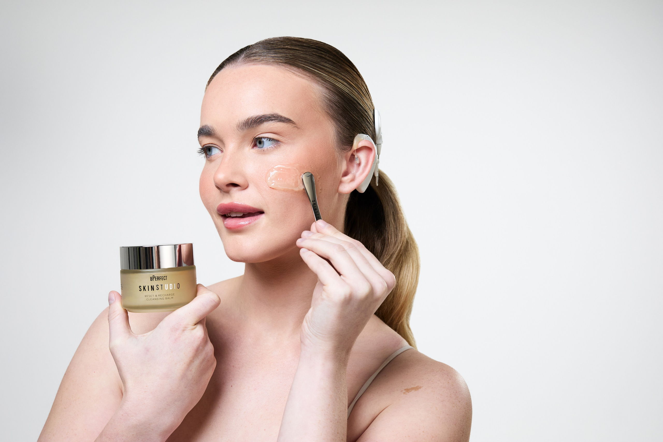 Ретушер Ирина Лисицына