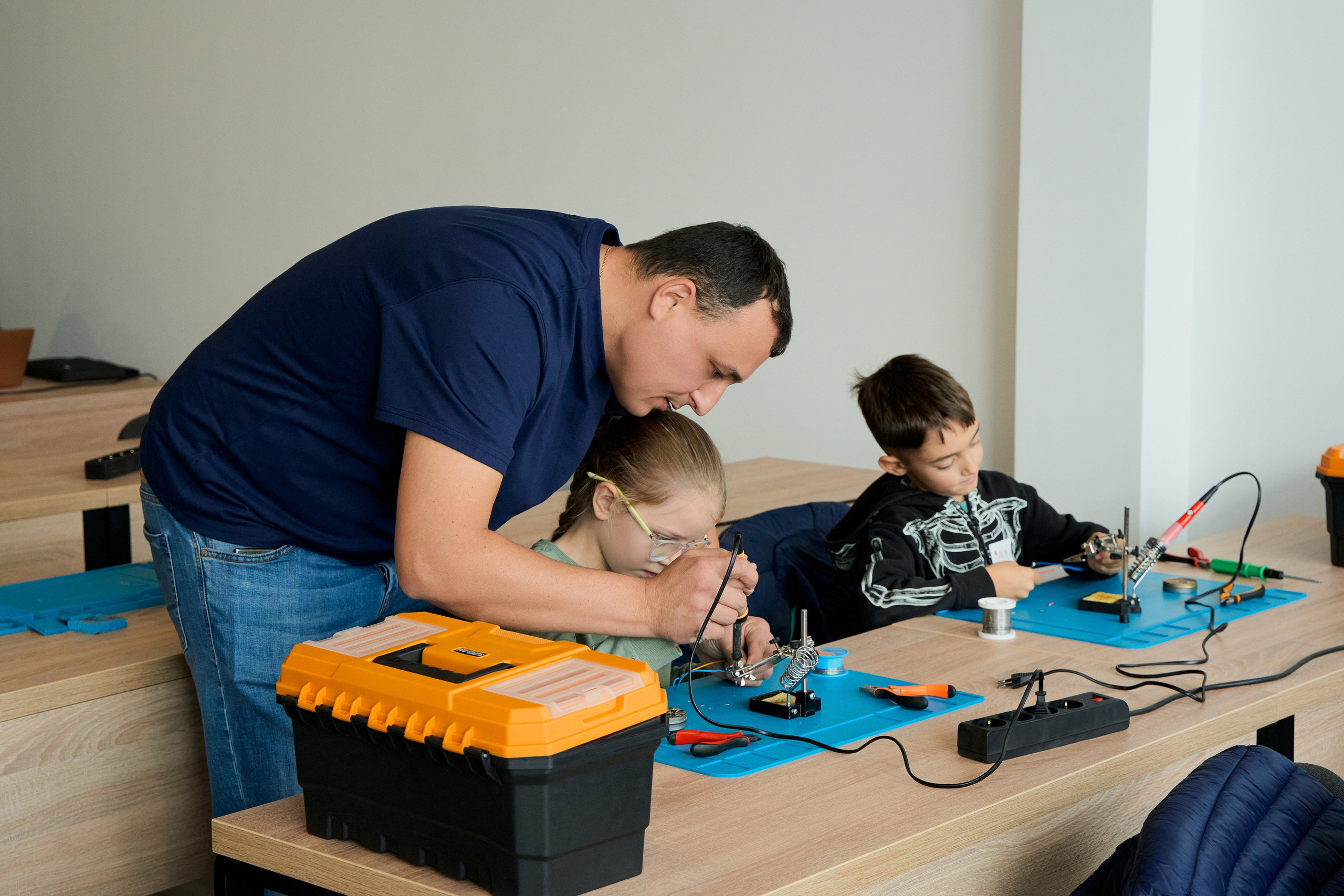 Minivolt. Привет