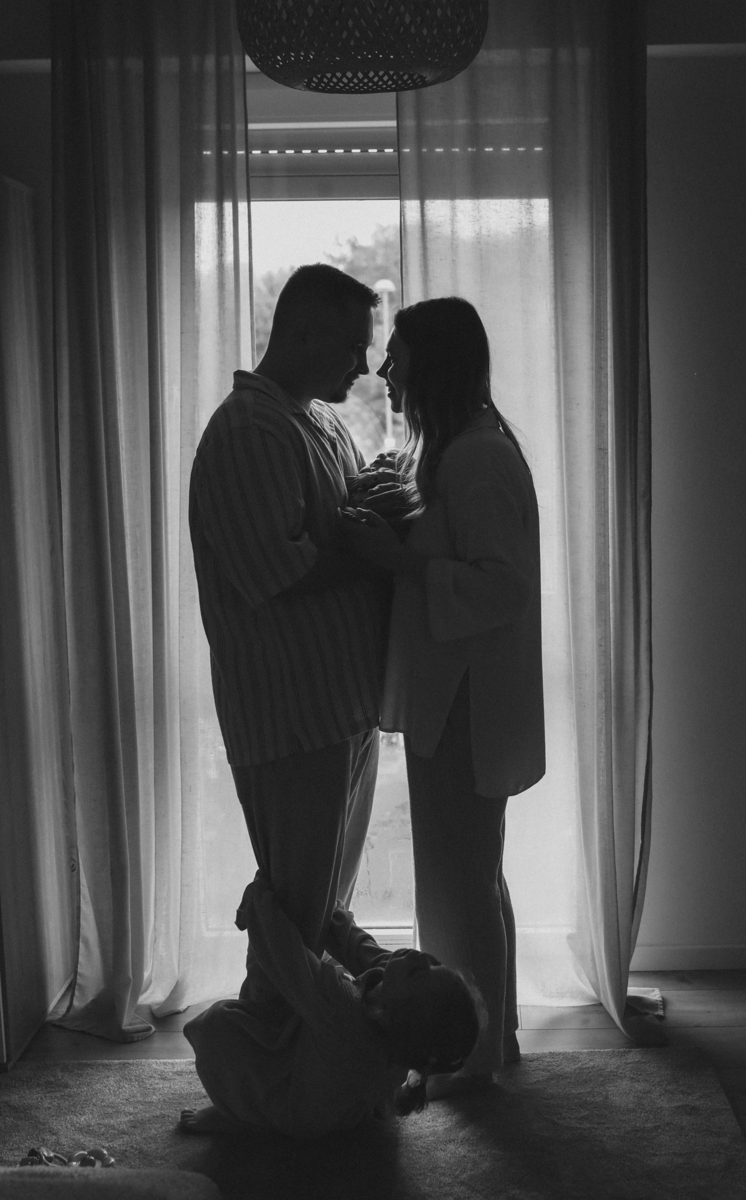 Homestory Fotoshooting Pfalz – Familienfotografie in heller, natürlicher Wohnumgebung