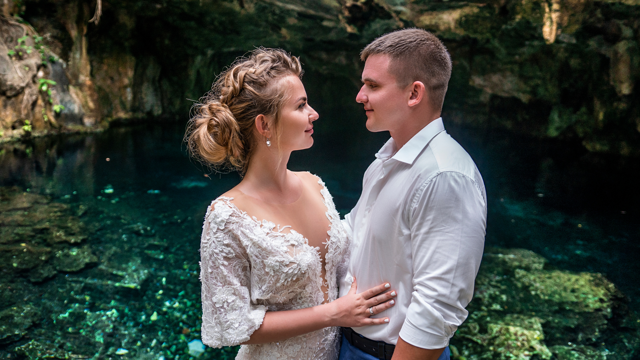 Love and nature combined in sacred cenote ceremony