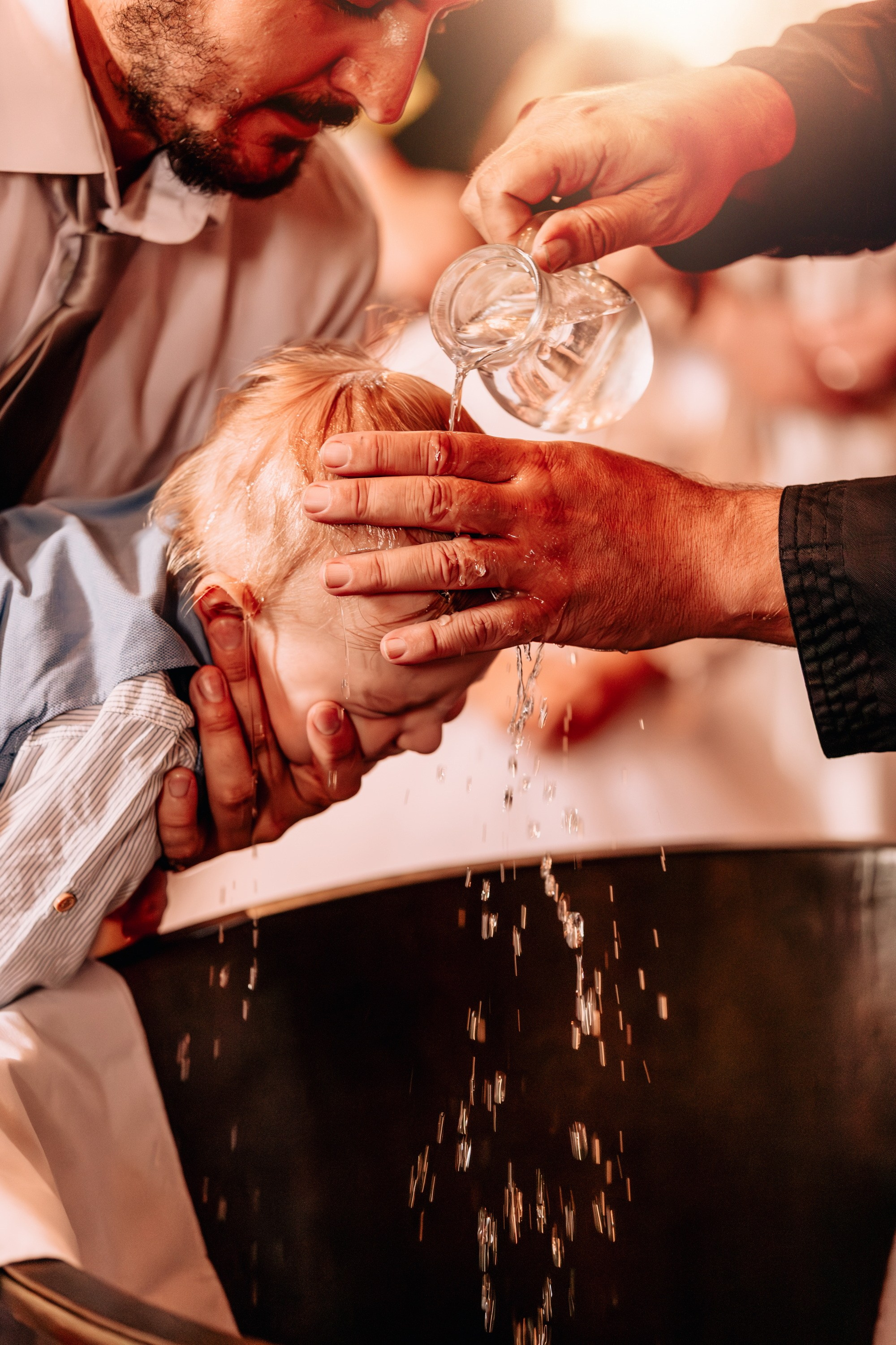 FOTOGRAFISANJE KRŠTENJA. Fotografi iz Backog Petrovca David i Andrea Stojanovic