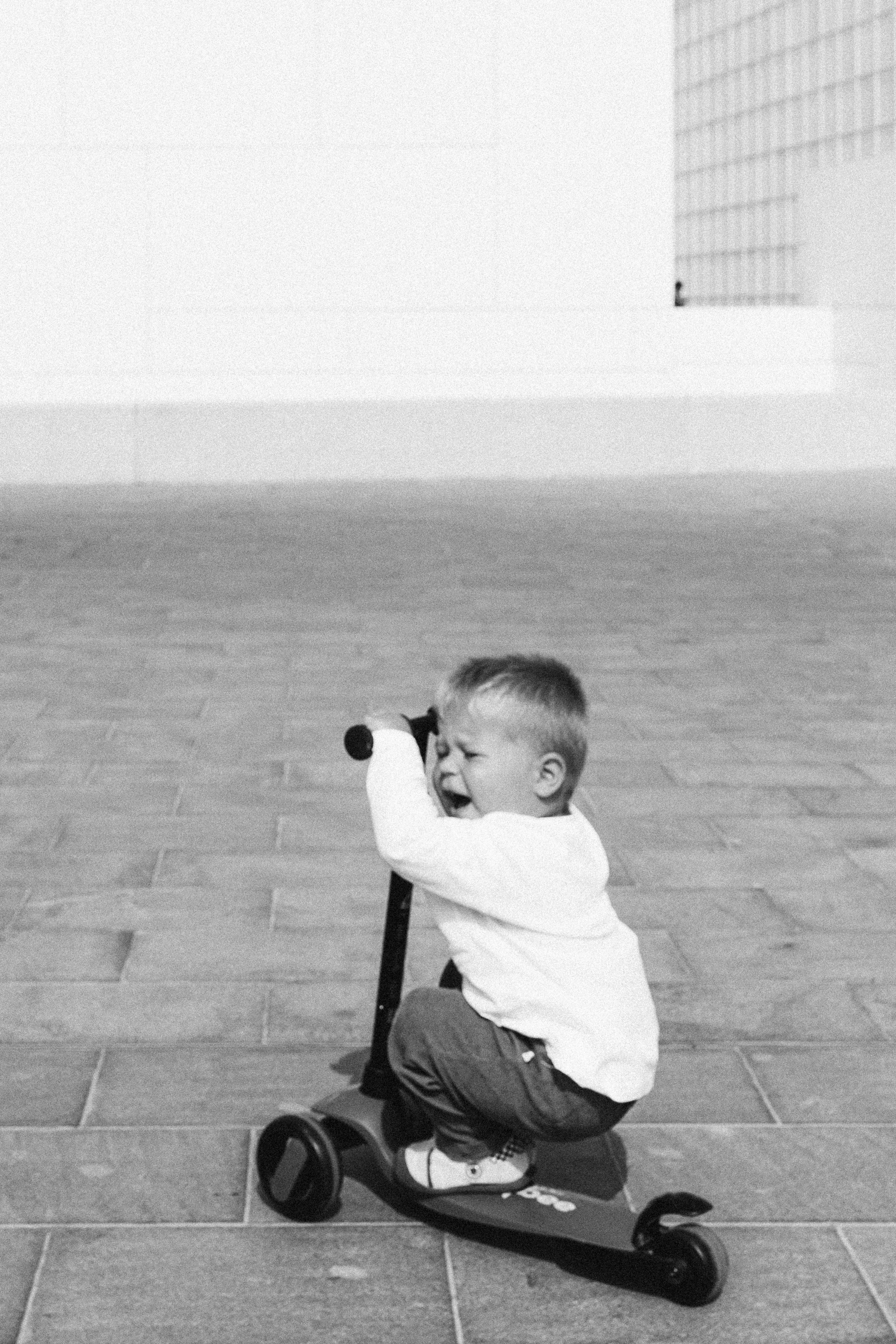 Louvre Dima, Dasha and Artemy. Professional Photographer Abu Dhabi, Dubai — Yulia Ismoilova | 2025