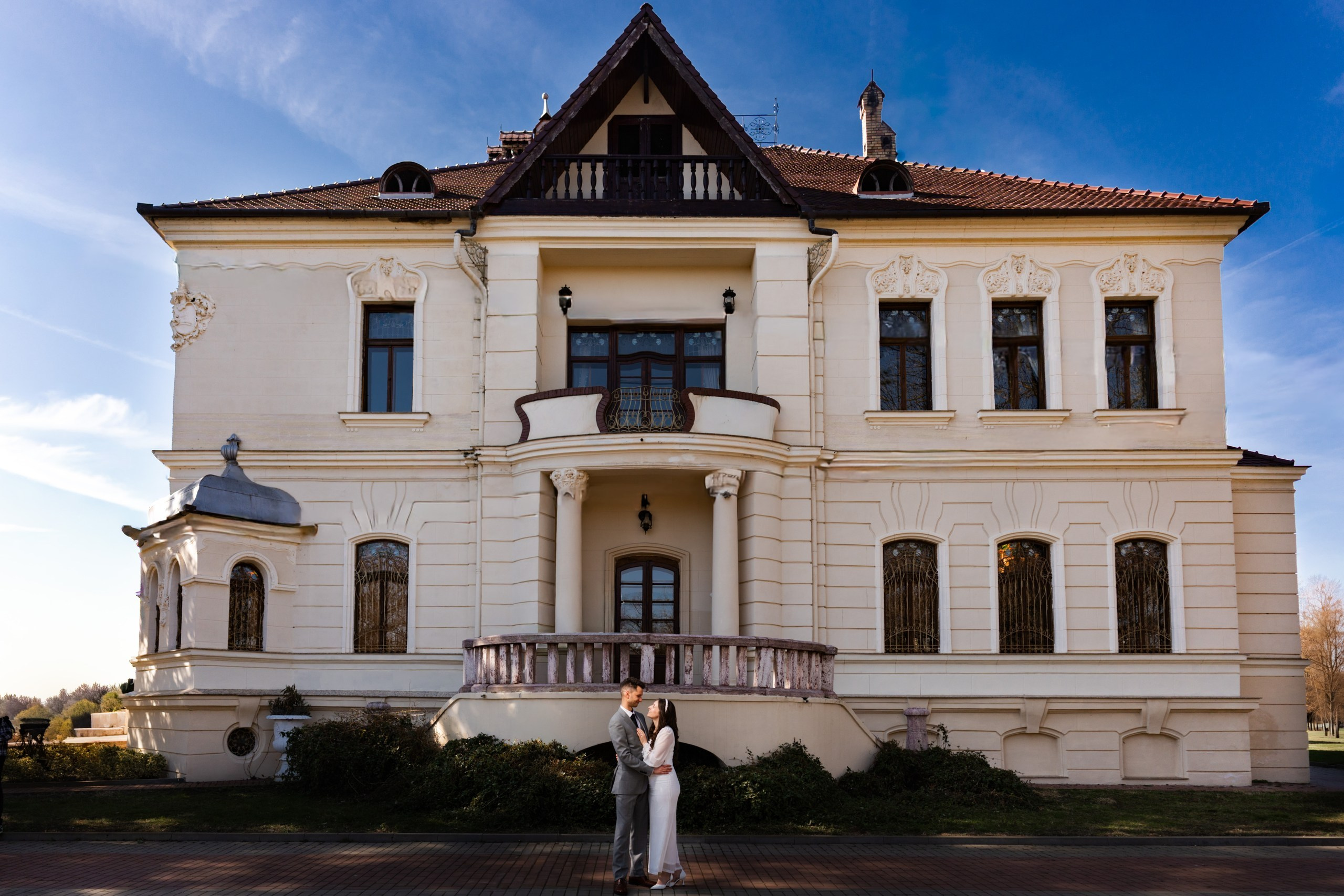 M+D Arad Domeniul Lupas. Foto-Video Nunta Iasi, Suceava, Bucuresti / Disponibilitate 2025 — 2026 — 2027