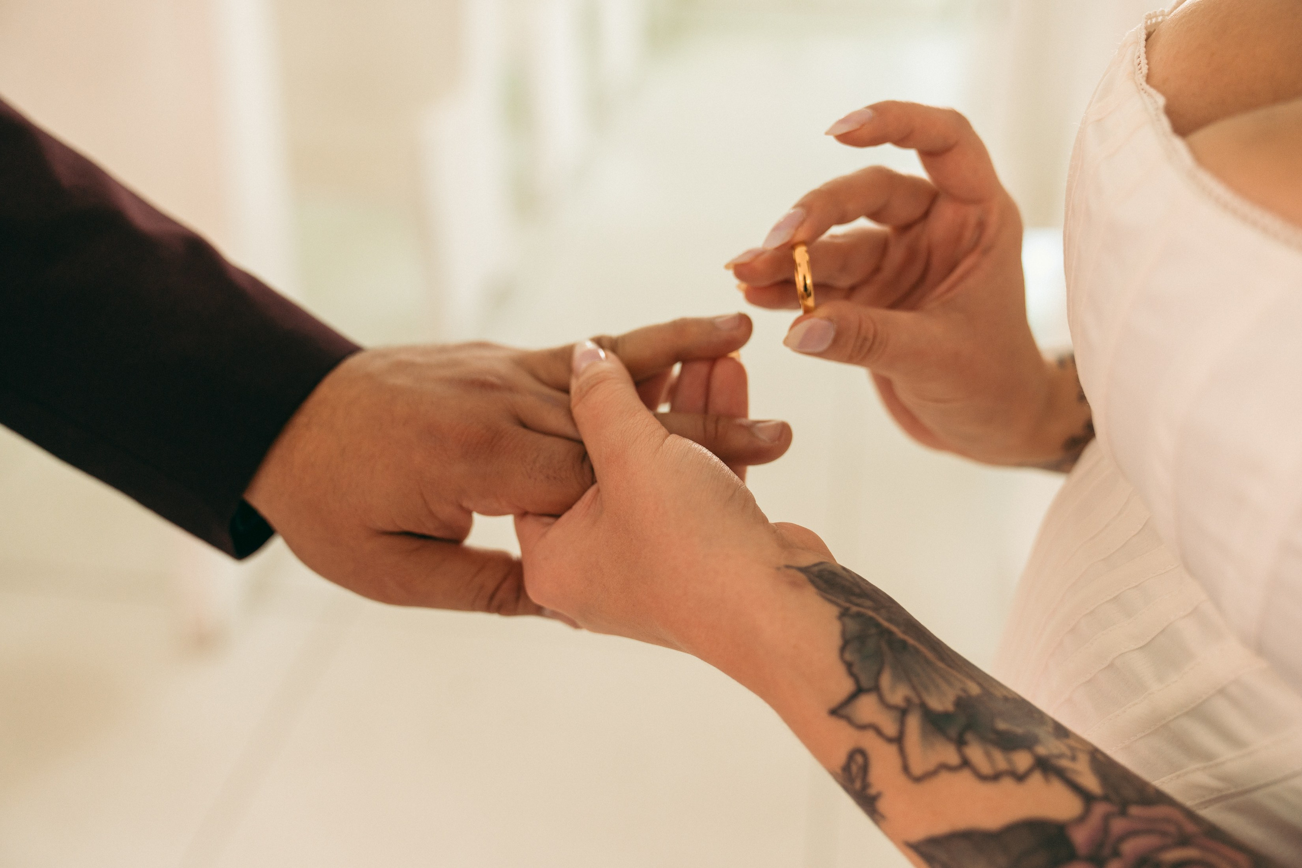 Erin&Jonathan. Wedding & elopement photographer Viktoriya Kravtsov. Las Vegas