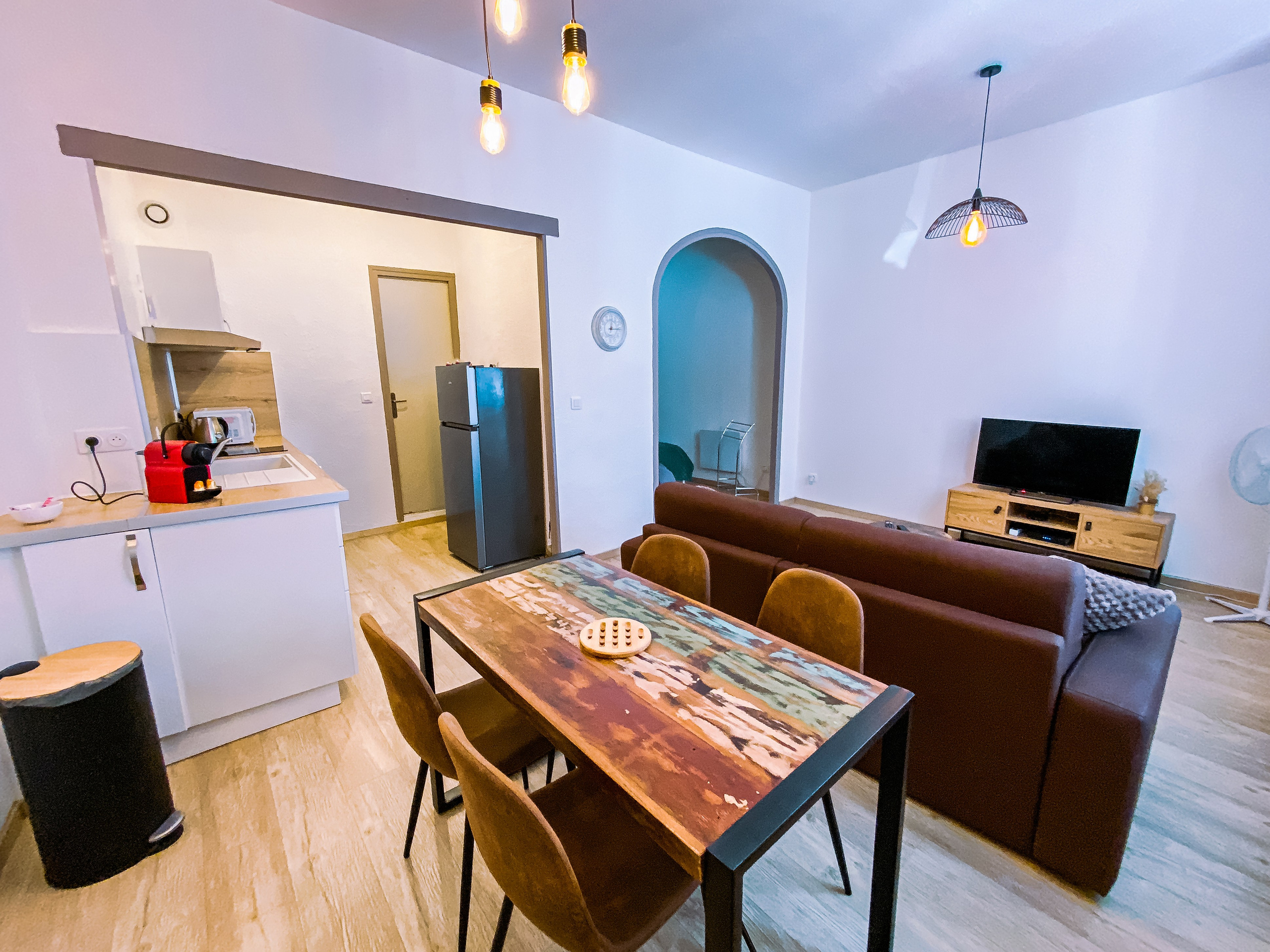 Photographie immobilière professionnelle – Location saisonnière | Happy NB – Vienne (86). Photographe professionnelle à Poitiers, Tours et Châtellerault | Studio photo entre Poitiers et Tours – portraits, familles, entreprises, ma