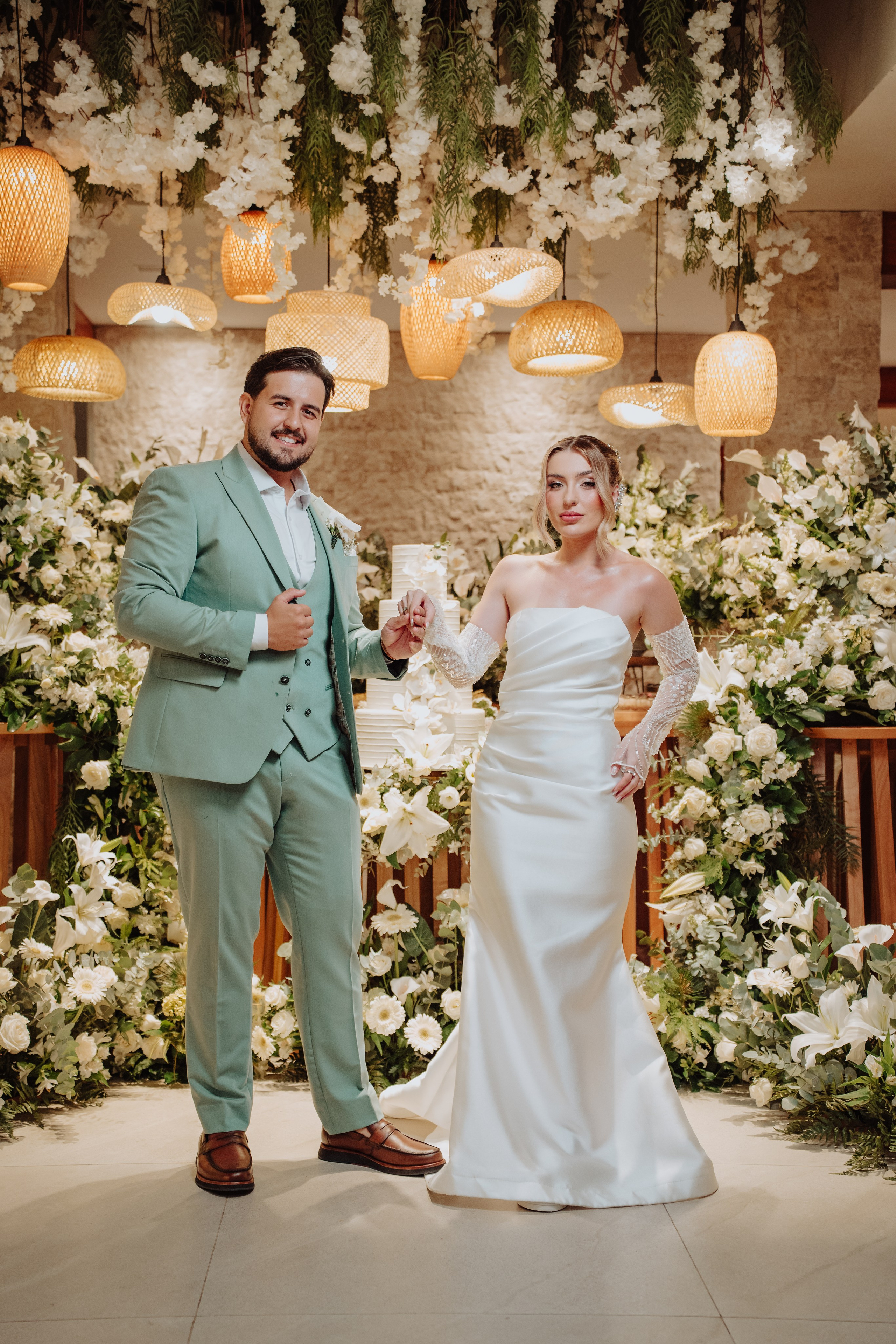 Leticia & Armado. O Casal Dos Noivos