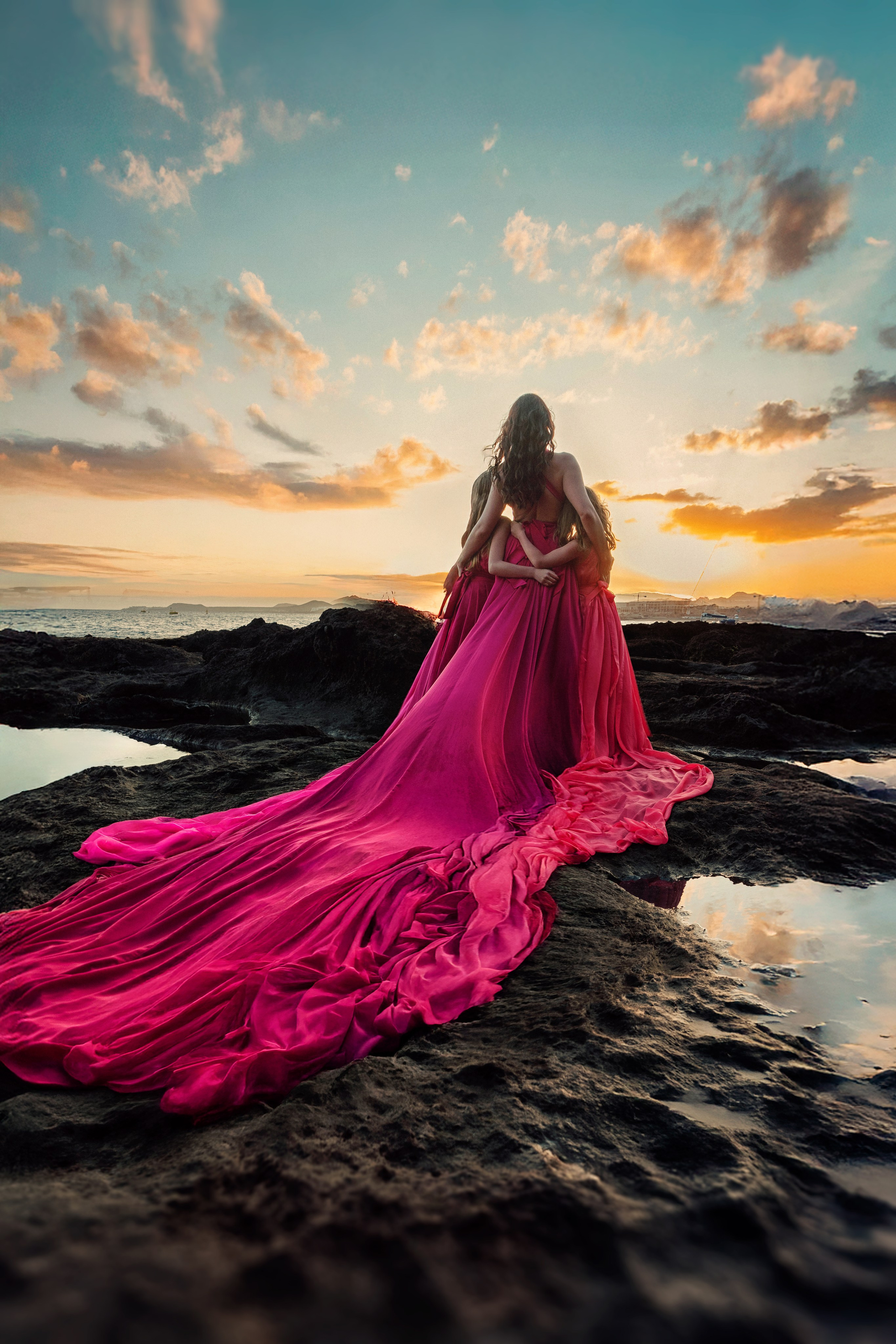 Fuchsia girl dress 20€. Professional photography in Tenerife Tania Bonnet