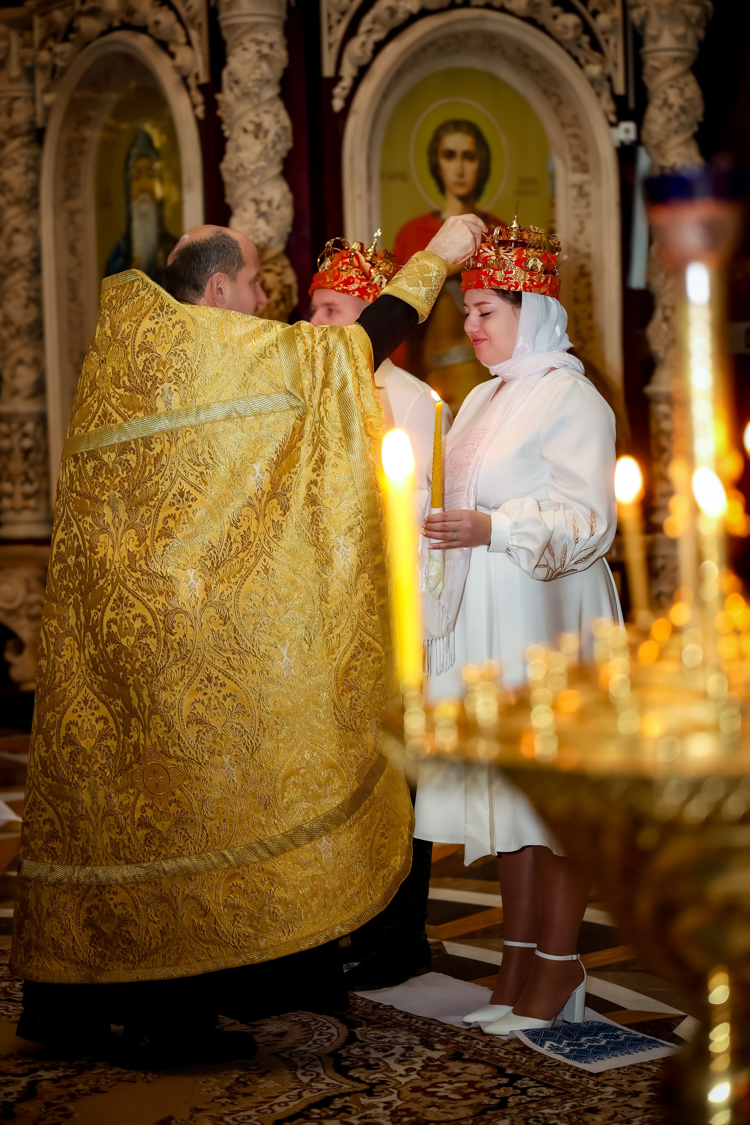 Cununie. Fotograf al tainelor bisericești – Alina Fetu