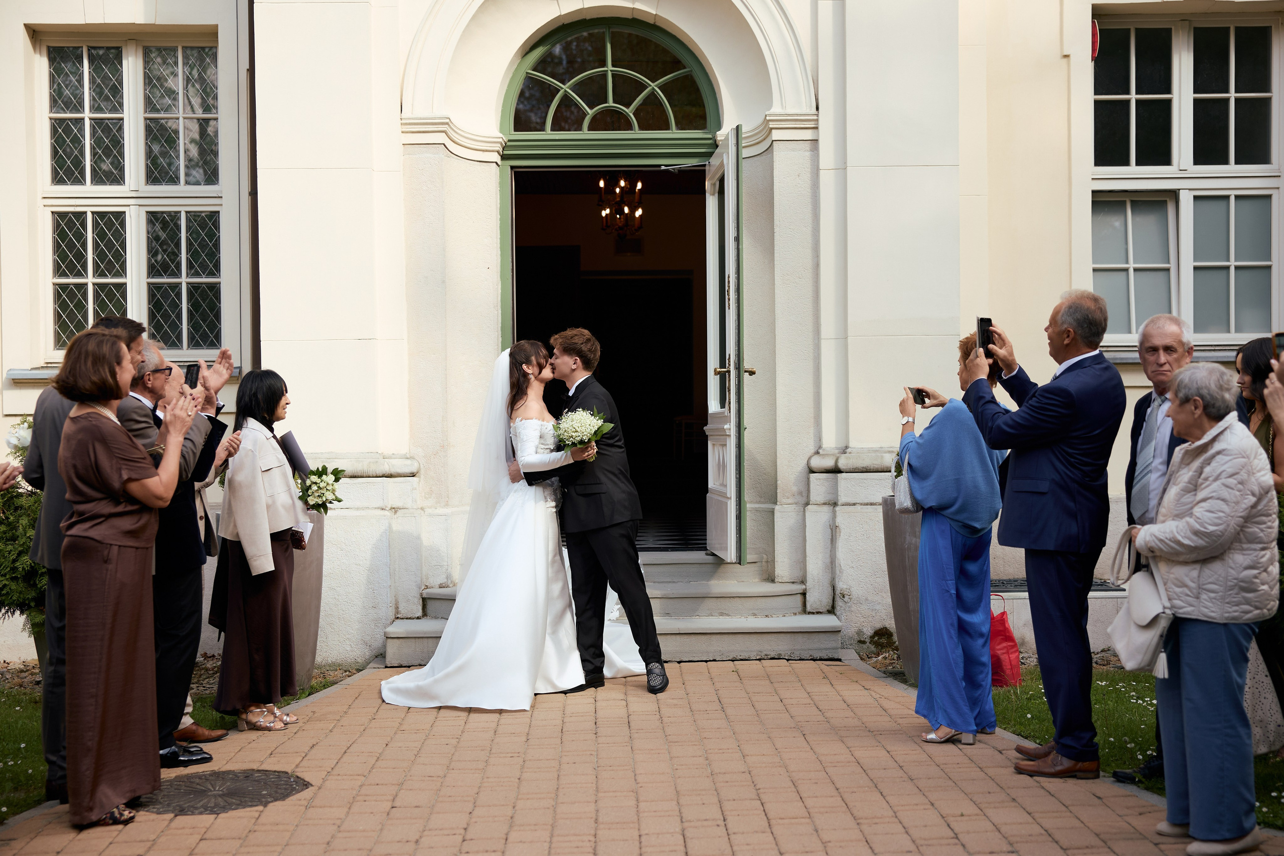 Wiktoria & Kacper. Pałac Goetz. Fotograf ślubny i rodzinny w Krakowie Yana Klymova