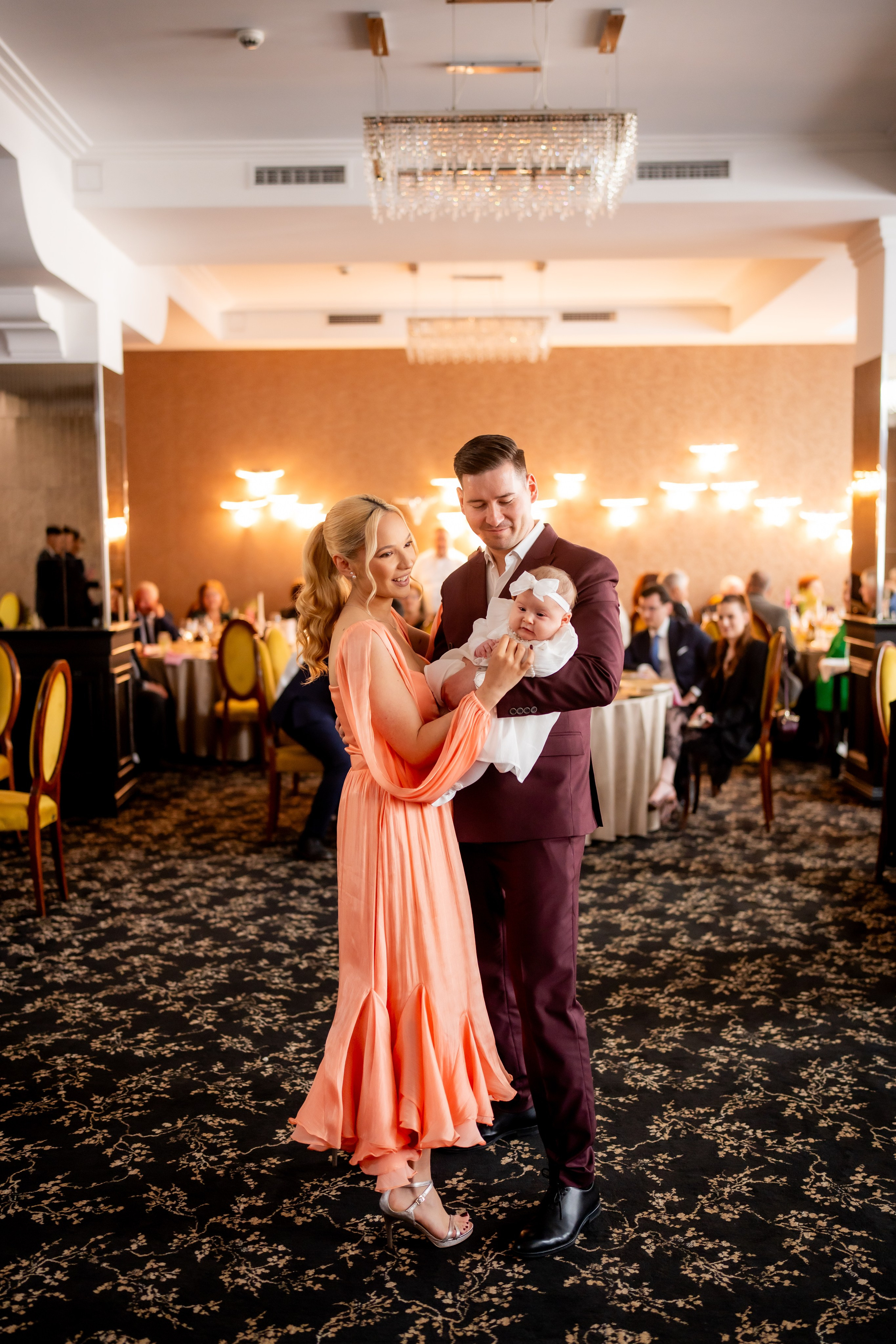 Ilinca. Mark Fazakas — Wedding Photographer