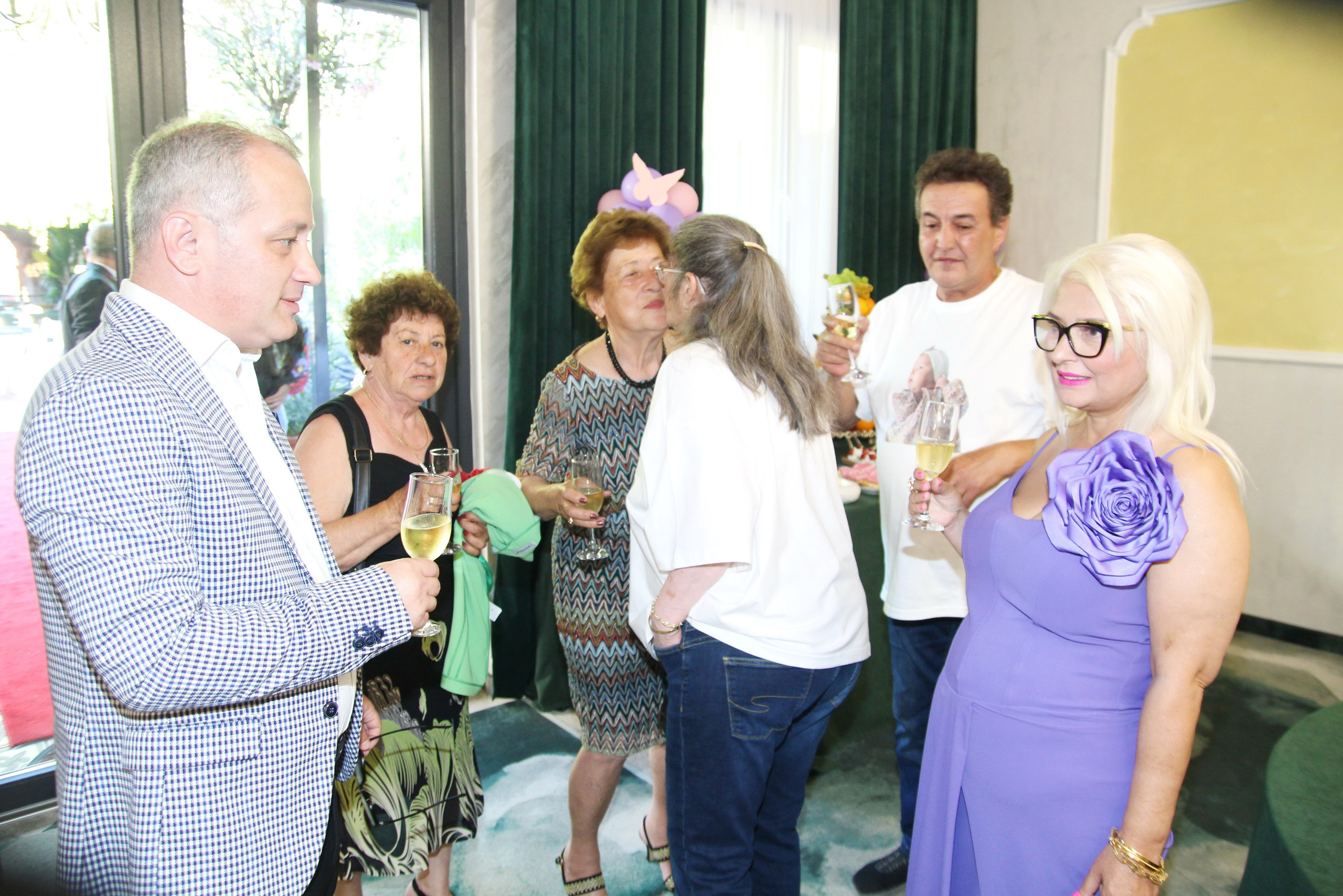 BYZO MEDIA. PETRU BYZO - family and children photographer in ROMANIA