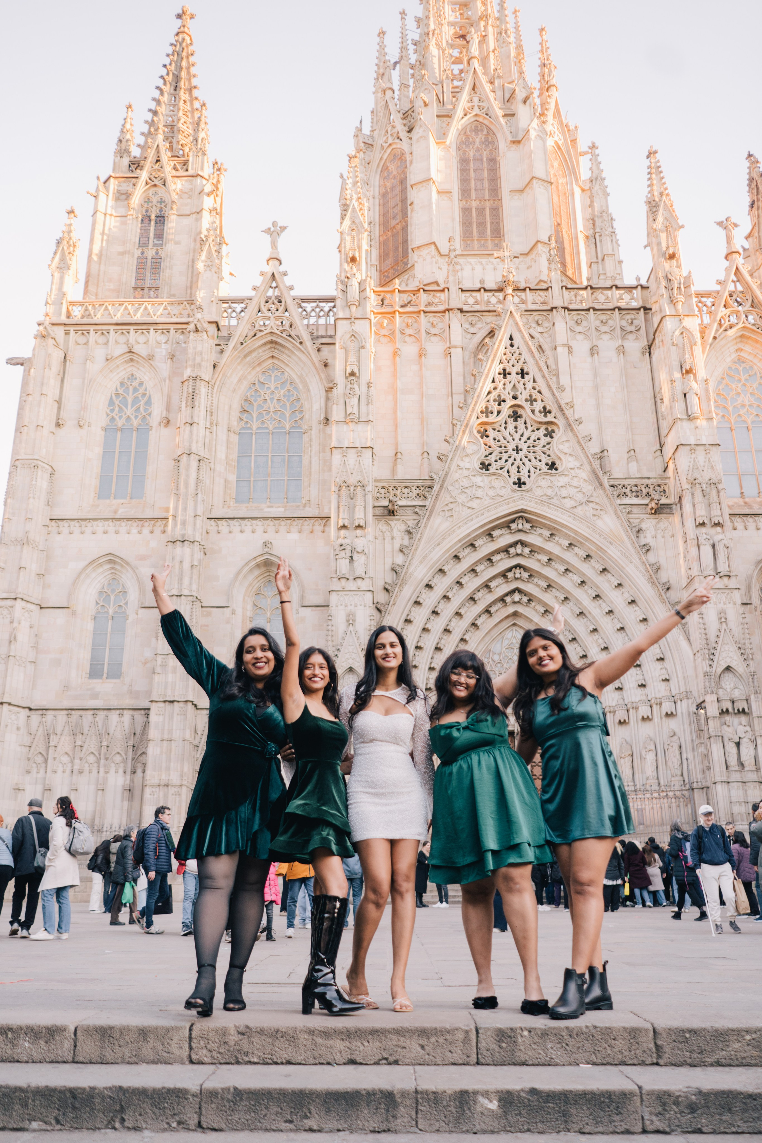 Girls in BCN. Photographer Kristina Dorina