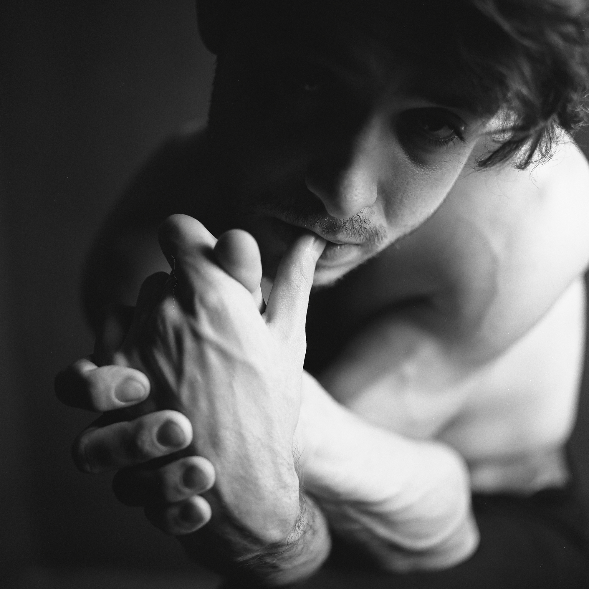 Тело. Полина Сойреф, портретный и документальный фотограф