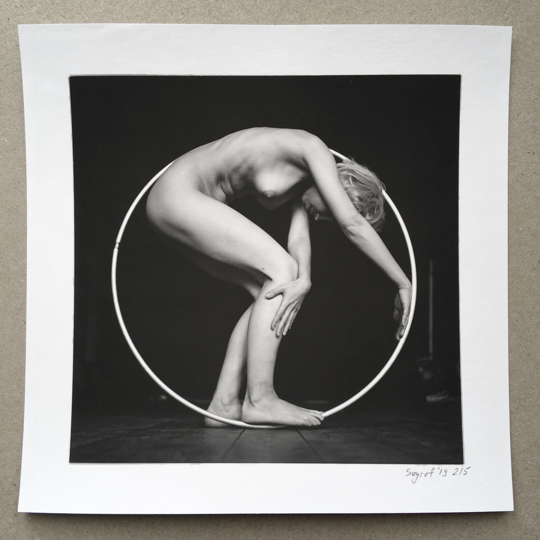 circle, 2019. Серебряно-желатиновый отпечаток, баритовая бумага плотная матовая, 18x18 см, тираж 5 штук, можно купить за 2500 р./ 30 €