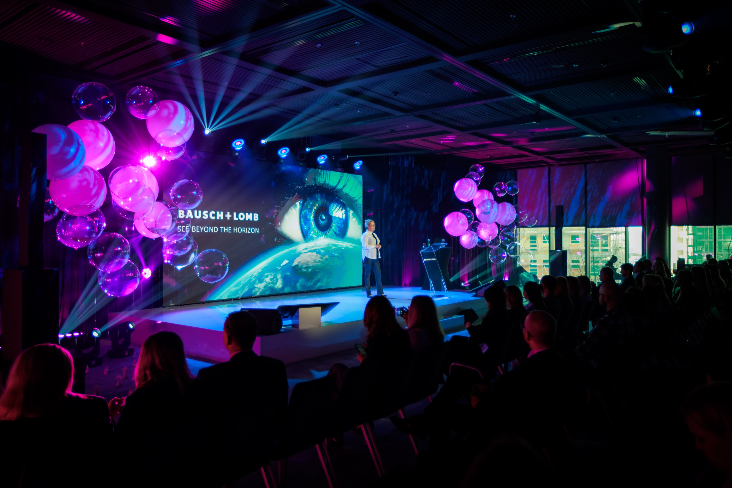 WYDARZENIA BIZNESOWE. Fotograf w Warszawie-Konstantin Golubev