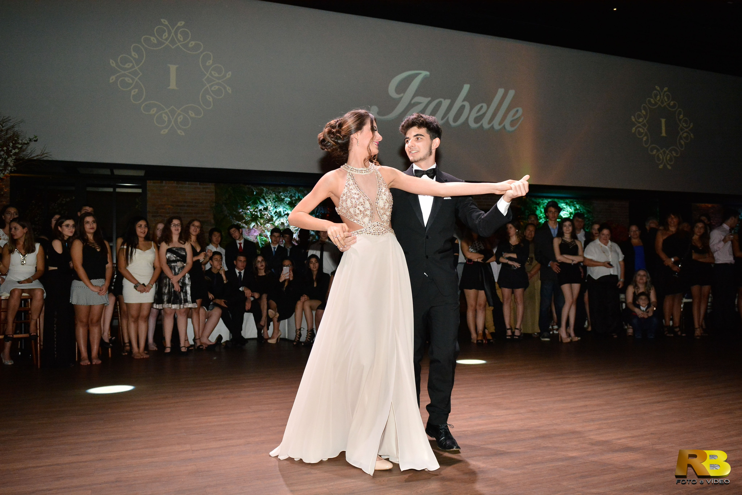 15 Anos Izabelle. Rbfotoevideo