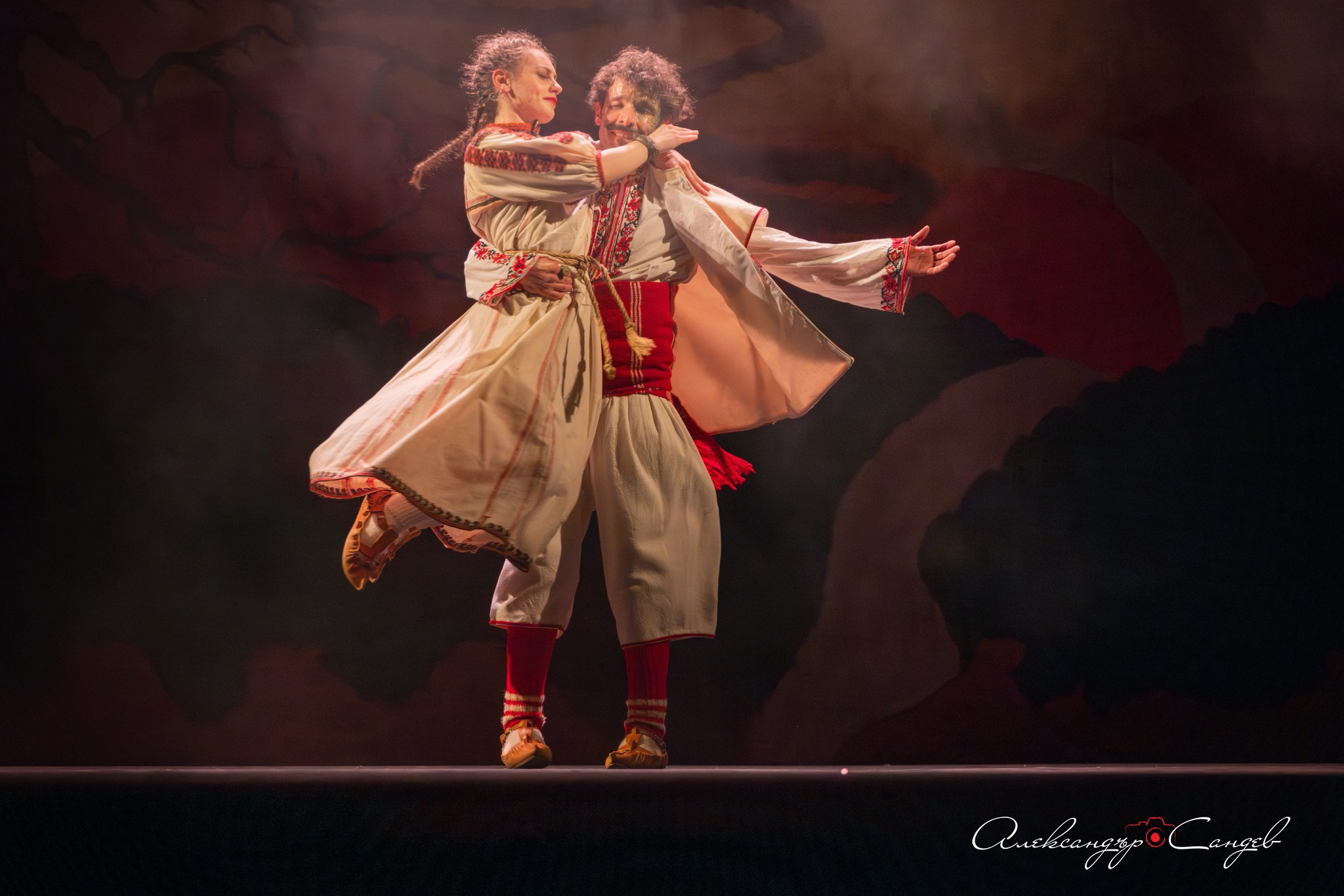 „Змейова сватба“, спектакъл на представителен ансамбъл „Шевица“ - 28.03.2026 -. Александър Сандев - website