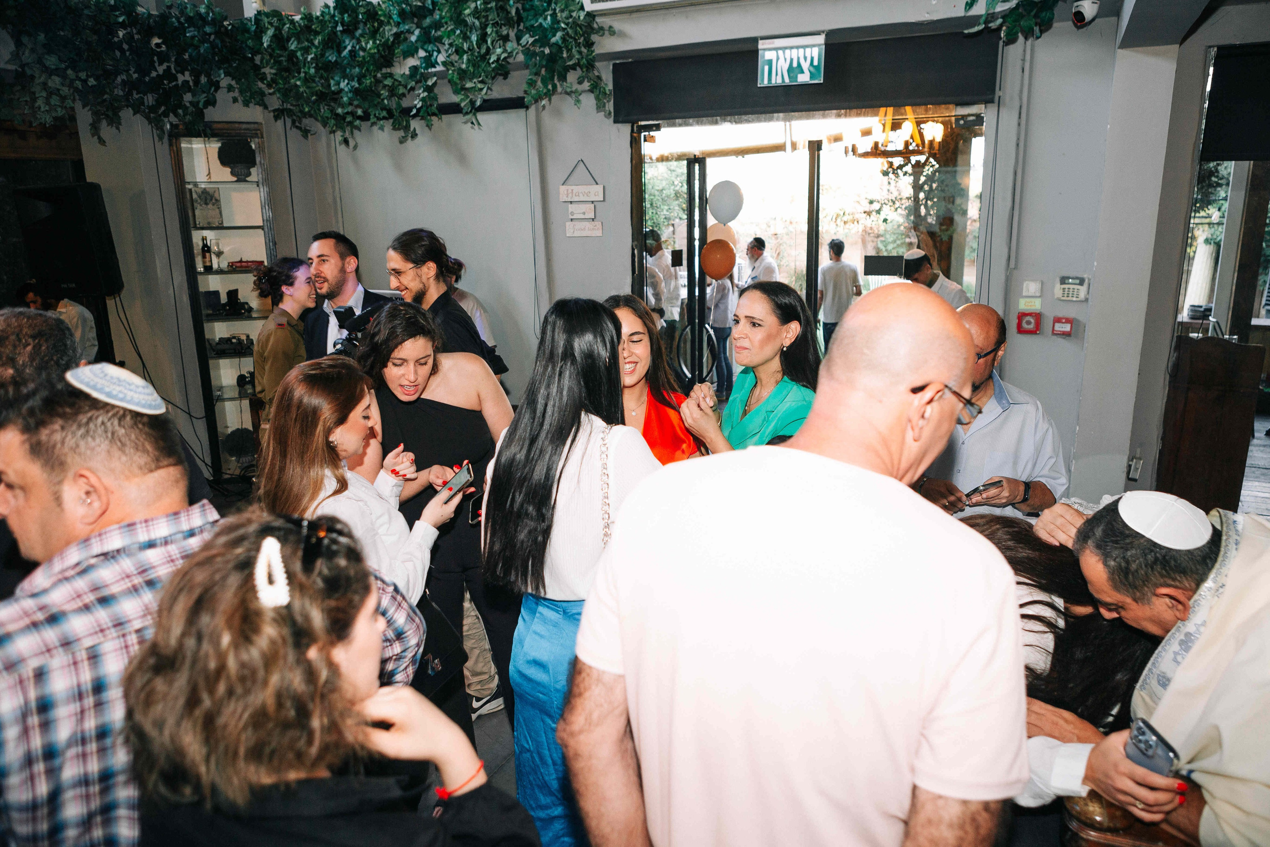 BRIT MILA (BIG EVENT). PHOTOGRAPHER IN ISRAEL