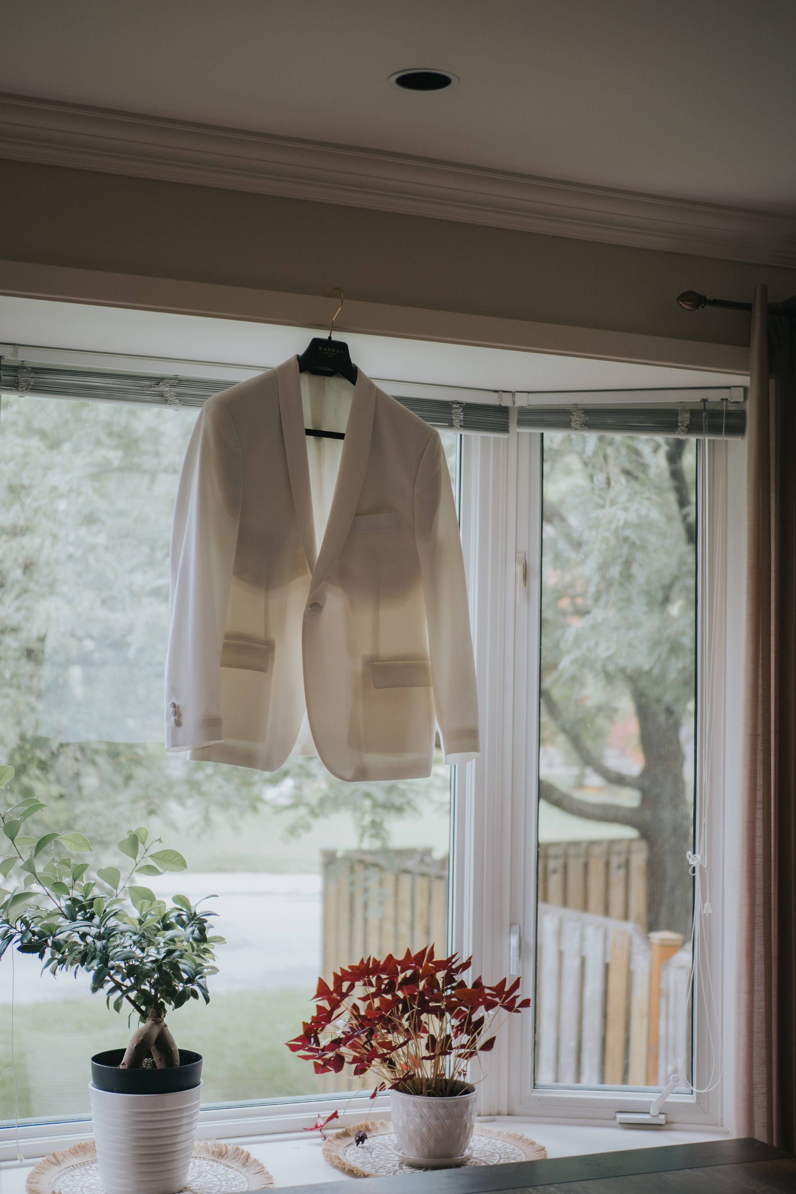 Wedding of Cassandra and Loïc in Beaconsfield, Montreal. Wedding and Family Photography Montreal Muriel Oe Photo