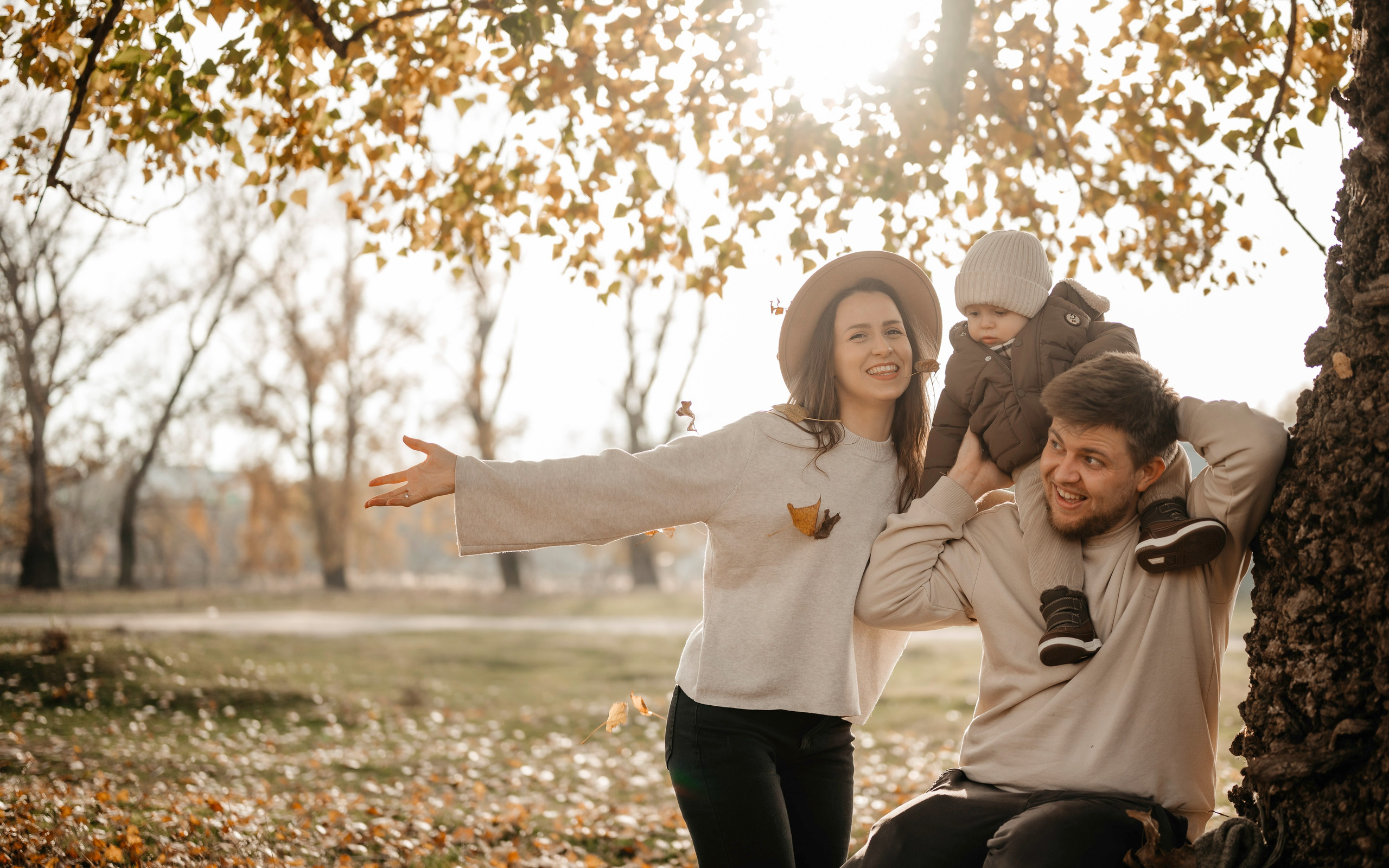 🍂 Family portrait - Happy 1st birthday to sweet Nectarie. Wedding & Family Photographer