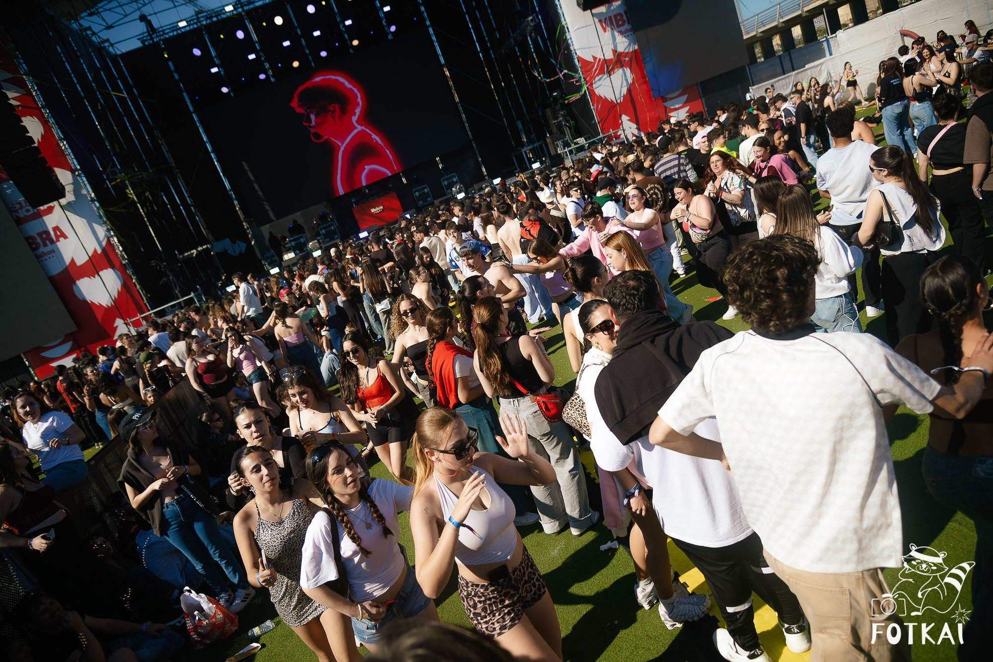 Fotos Costa Sonora 2026 Alicante Día 2 — busca tu foto y encuentra amigos del festival | FOTKAI