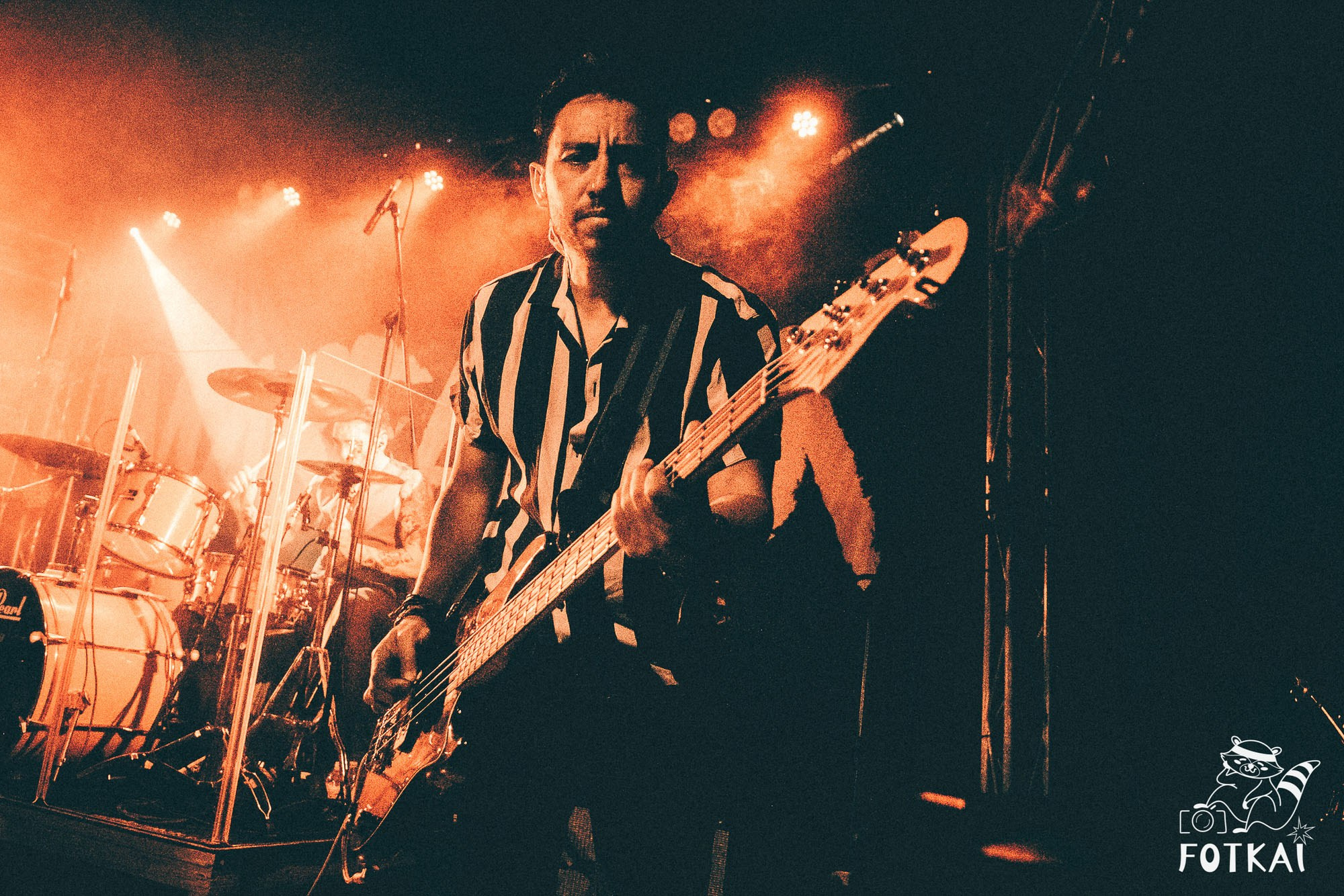 DENISDENIS — reportaje fotográfico del concierto en la Sala Marearock (Alicante) | FOTKAI