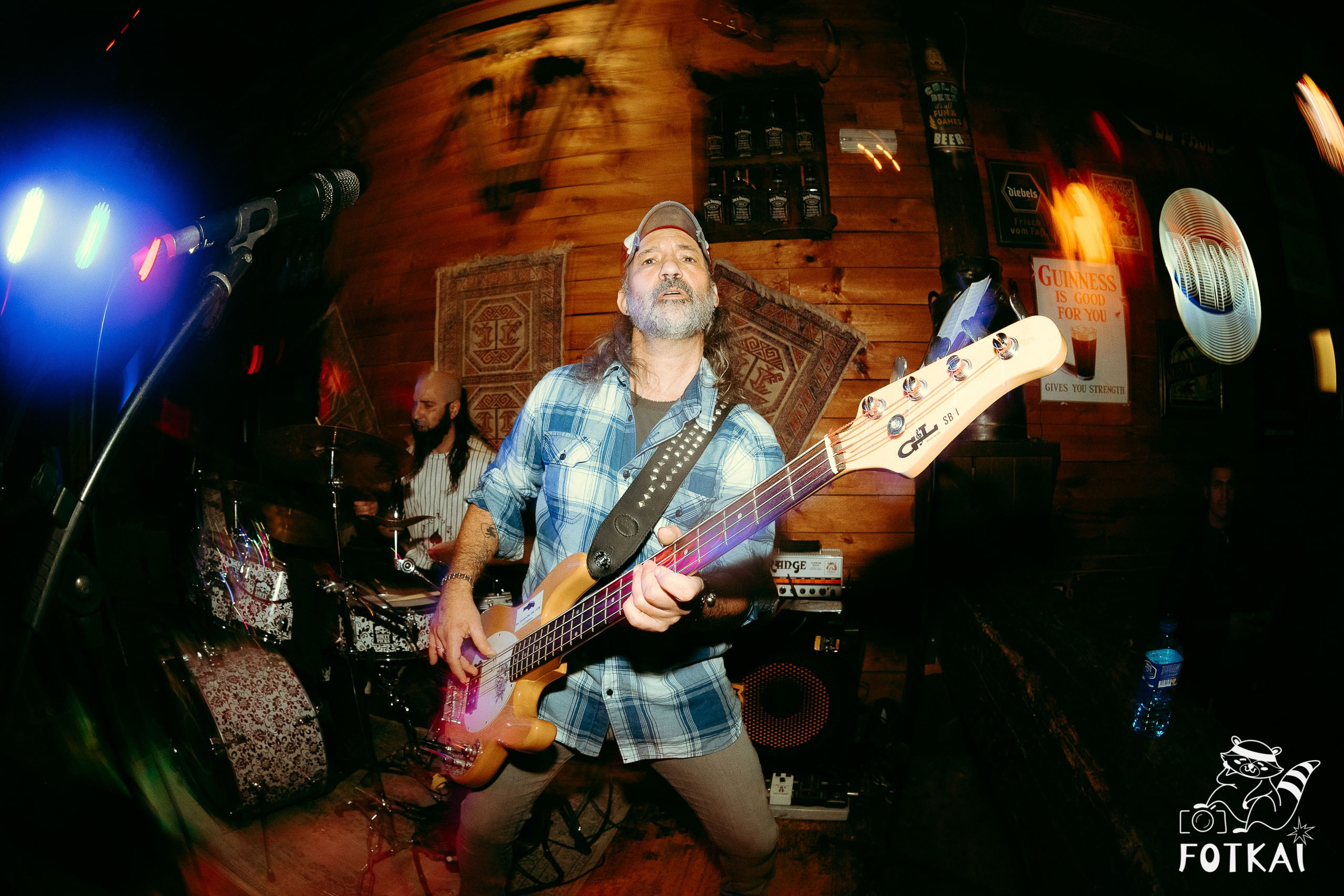 Dirty Picks en El Paso Bar Torrevieja: fotorreportaje punk y garage rock · 24 de enero | FOTKAI