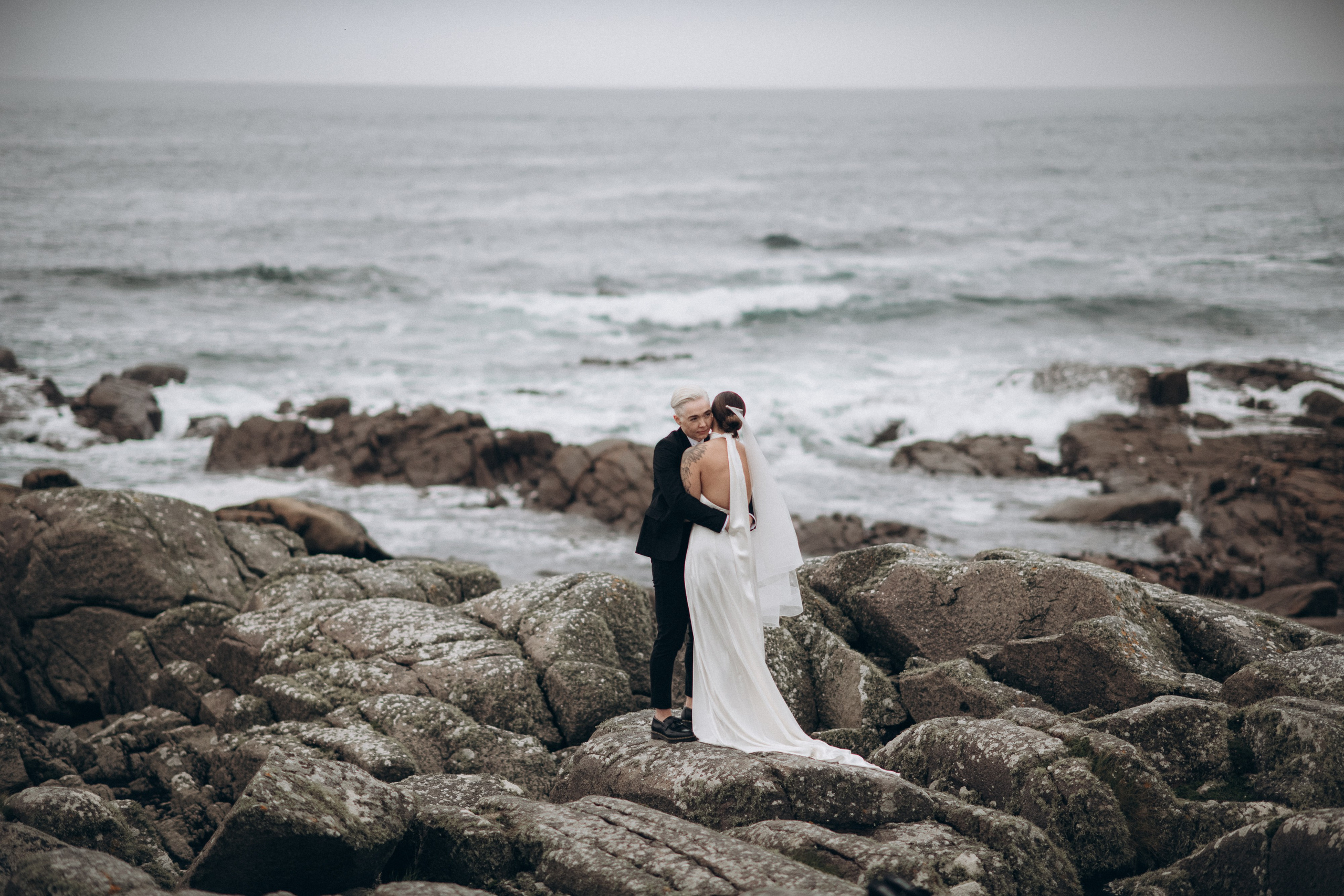 Elopement photoshoot in Ireland. Wedding & Family photographer in County Donegal and Dublin, Ireland