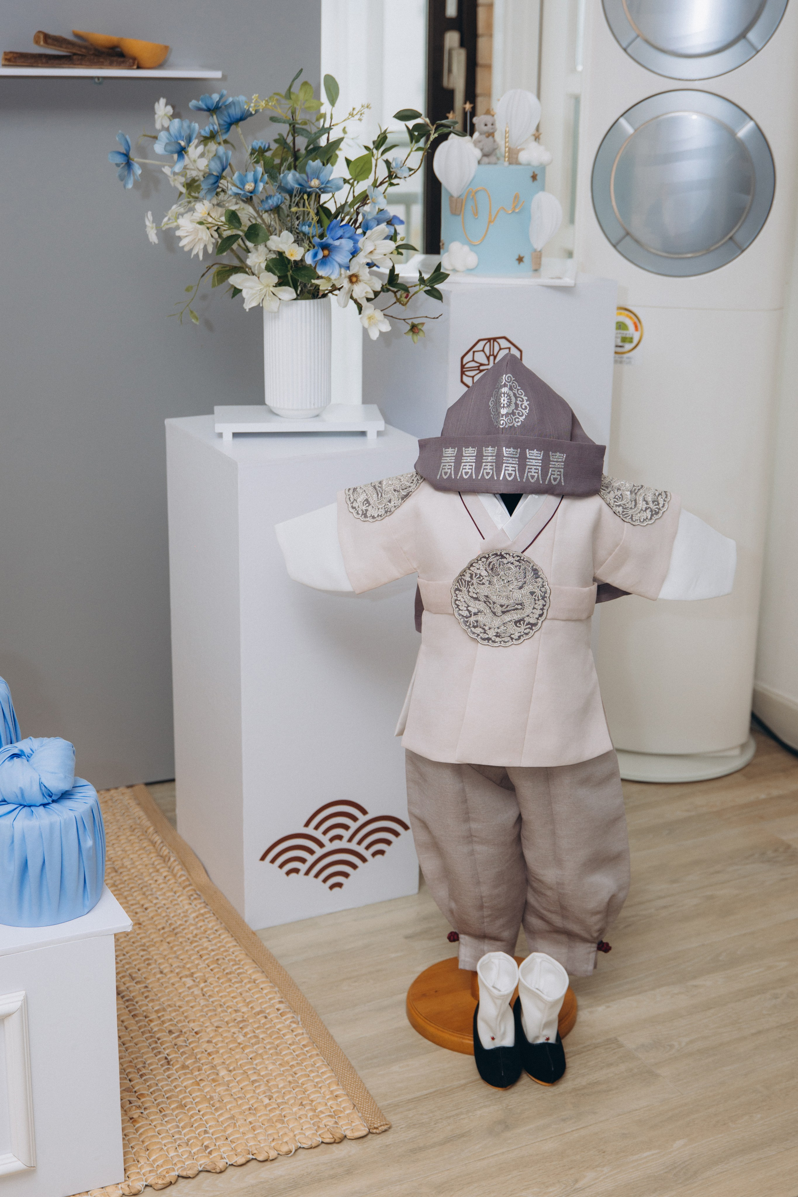 Утренний столик. Студия декора «Нарния»