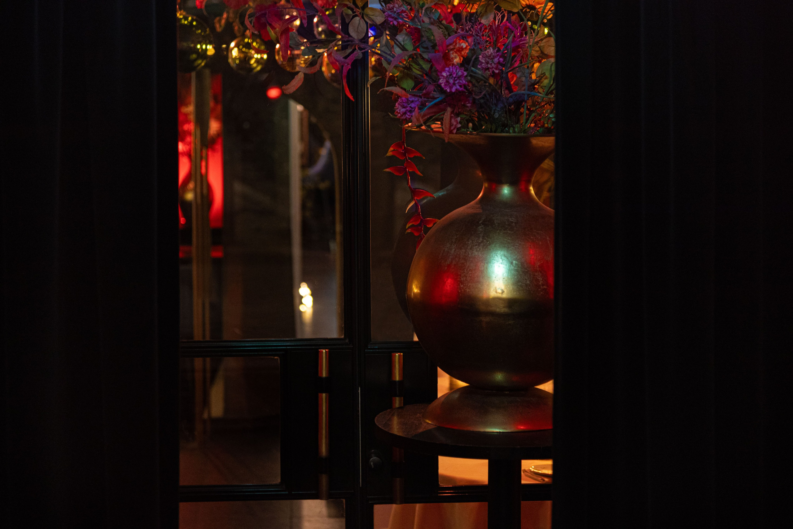 SATCHMO RESTAURANT AMSTERDAM. Lero Photographer and a set designer|individual custom portrait and advertising photography in Zutphen