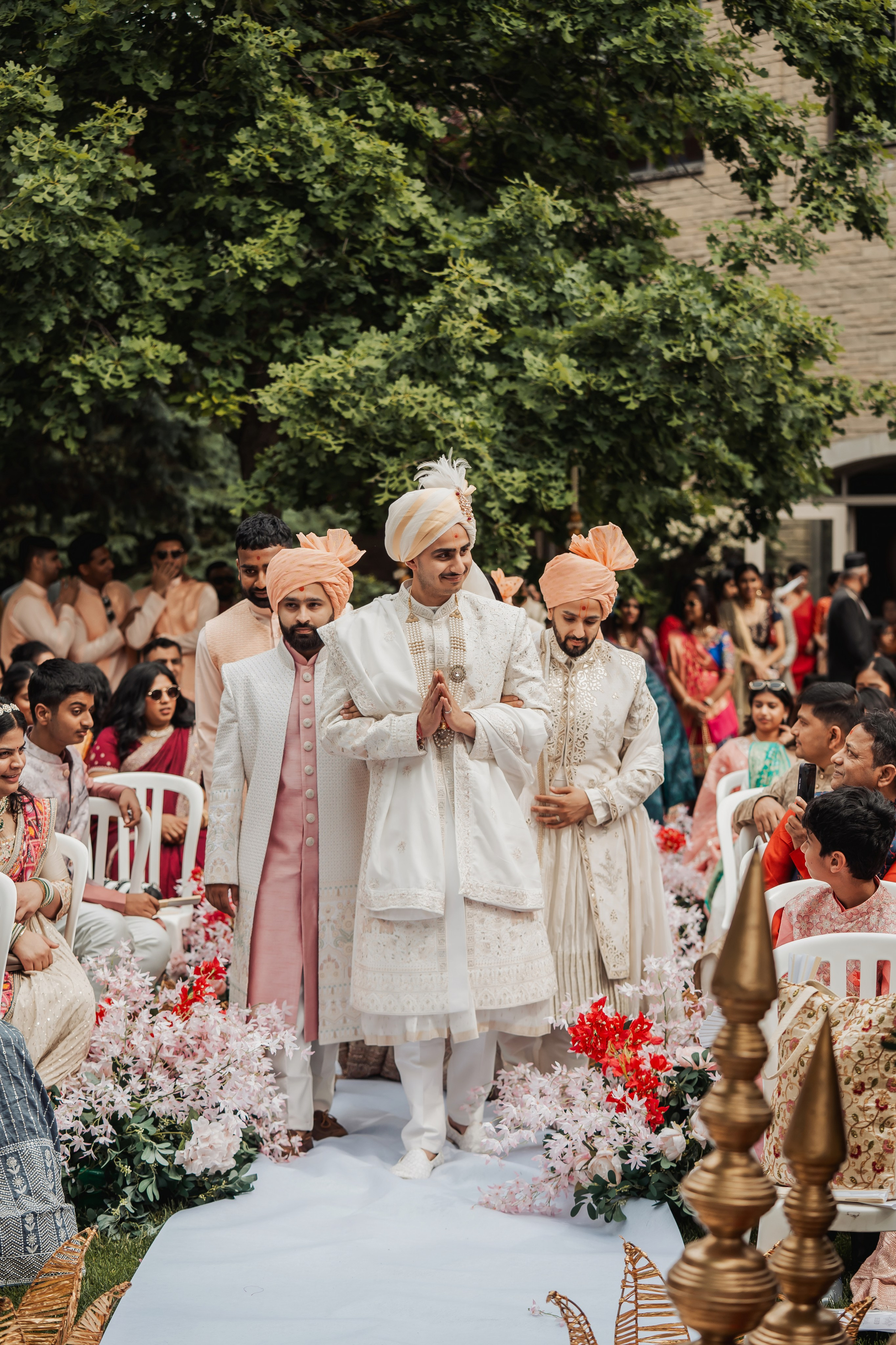 Prem & Nishtha. Wedding Photographer & Cinematographer studios